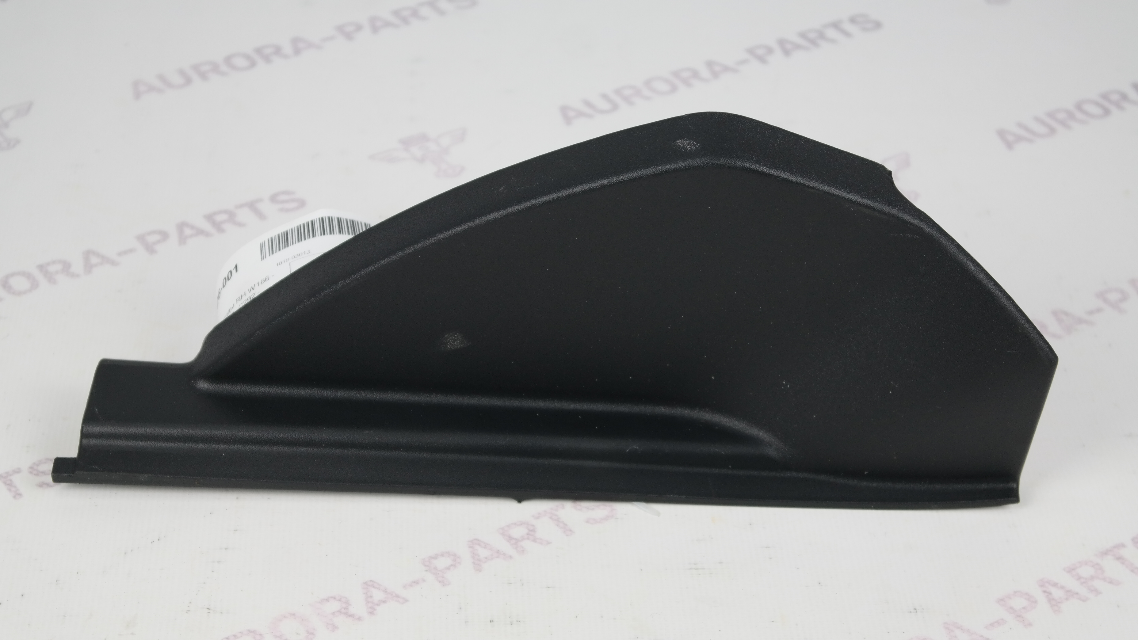 Накладка торпеды RH Mercedes GLE-Coupe