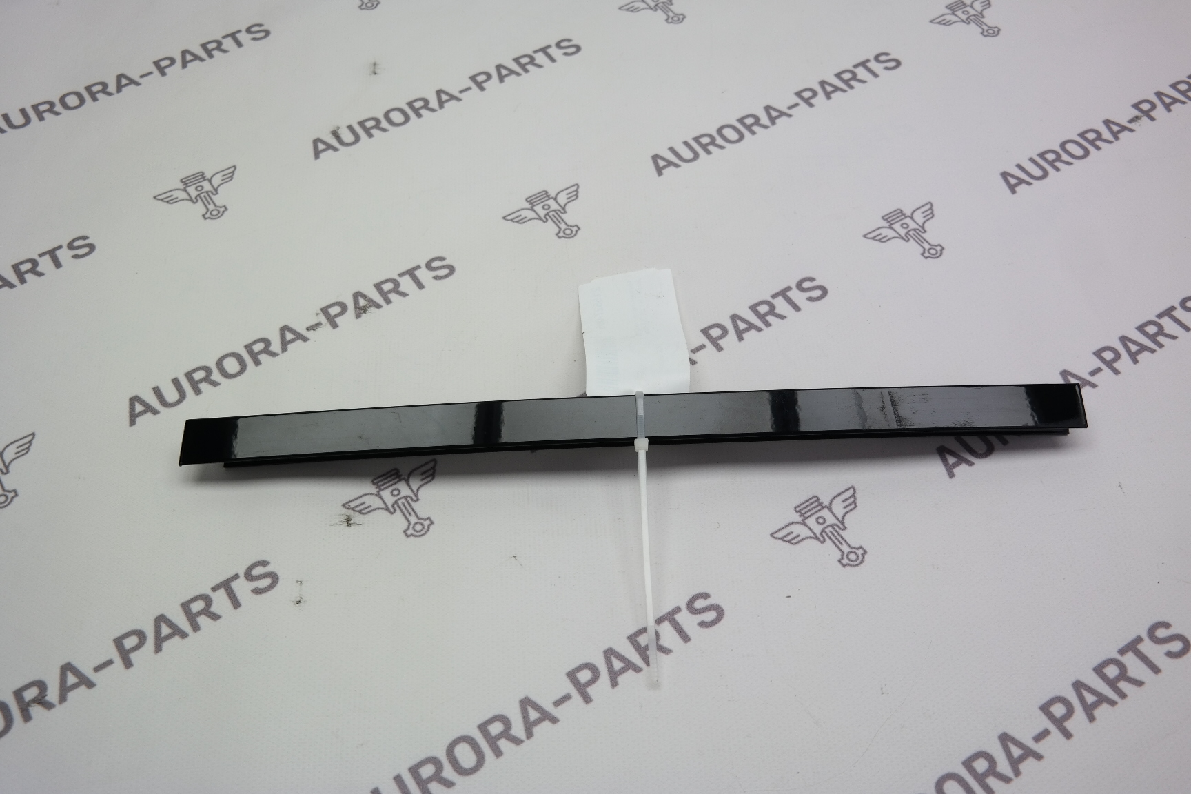 Молдинг, перемычка задней двери LH Mercedes GLE-Coupe