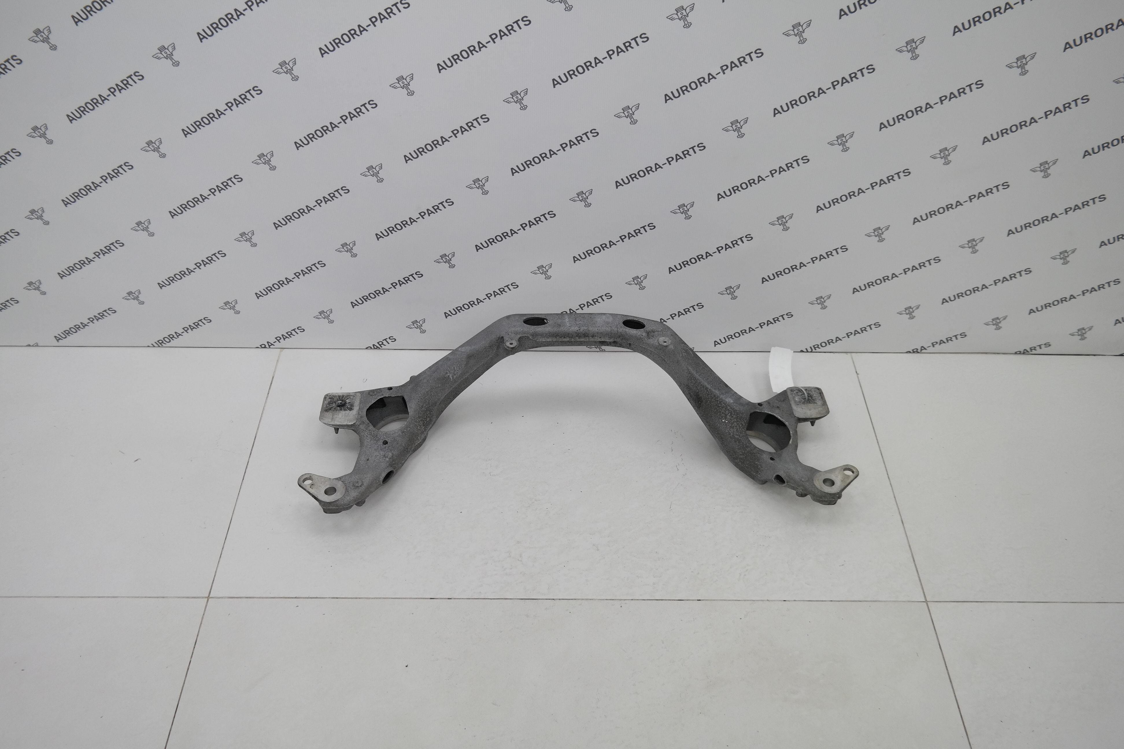 Кронштейн крепления опор двигателя 3.0 TDi Audi Q7