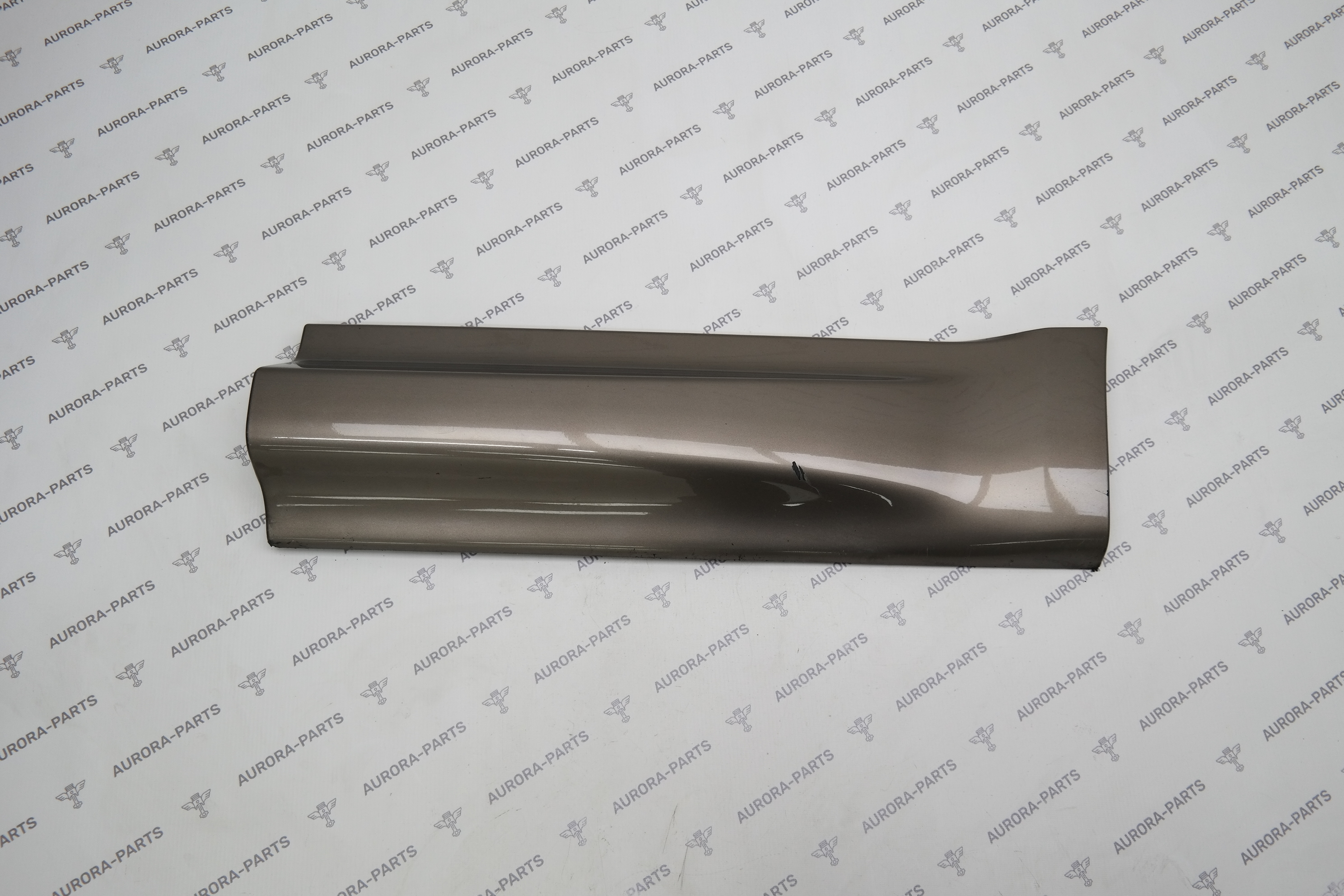 Молдинг, накладка задней двери снизу LH Land Rover Range Rover Sport