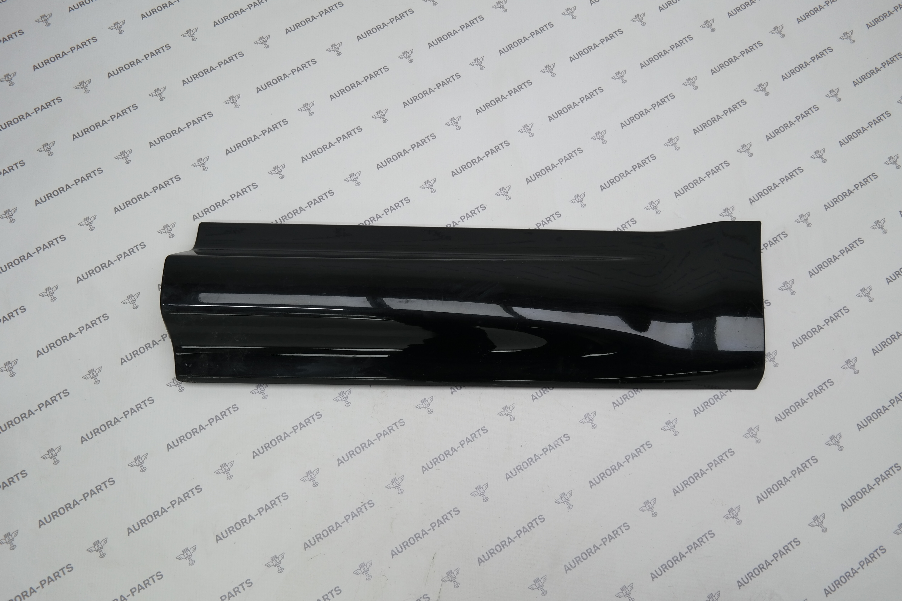 Молдинг, накладка задней двери снизу LH Land Rover Range Rover Sport