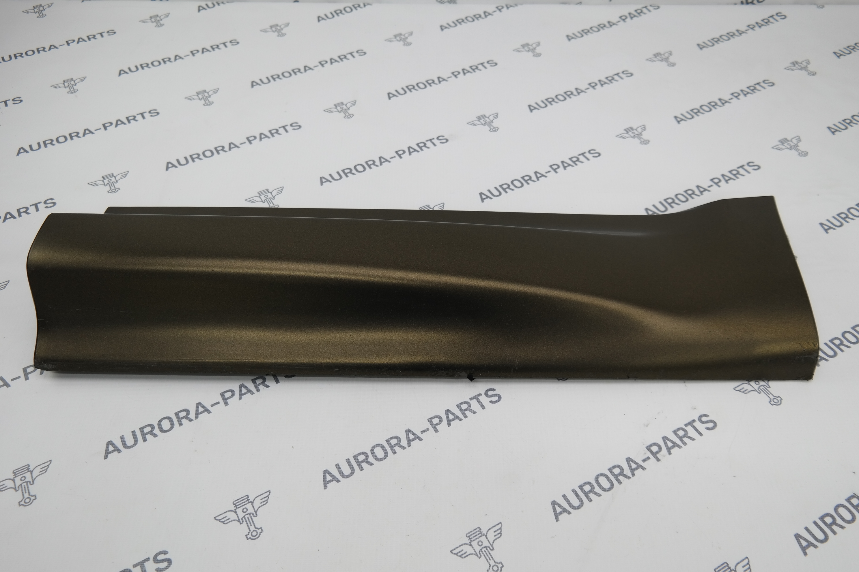 Молдинг, накладка задней двери снизу LH Land Rover Range Rover Sport