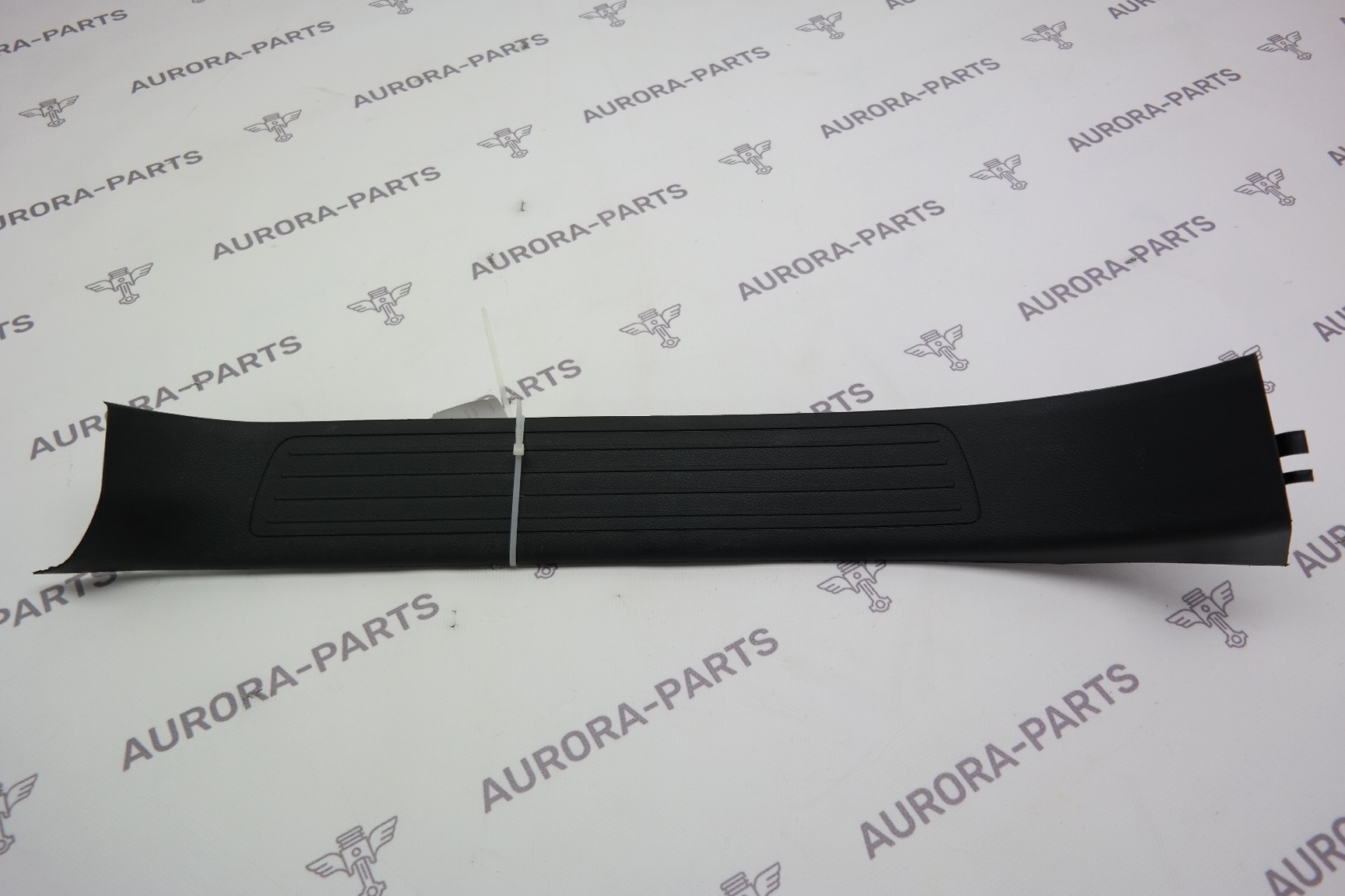 Накладка порога внутренняя задняя RH Mercedes GL/GLS