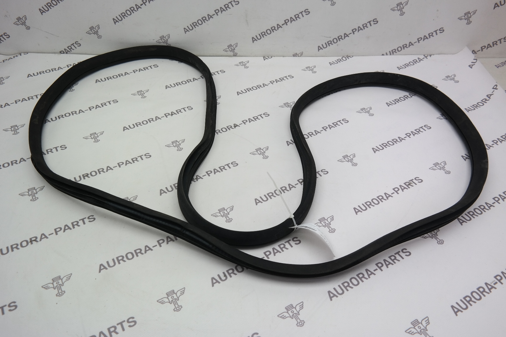 Уплотнитель проема задней двери LH=RH Mercedes GL/GLS