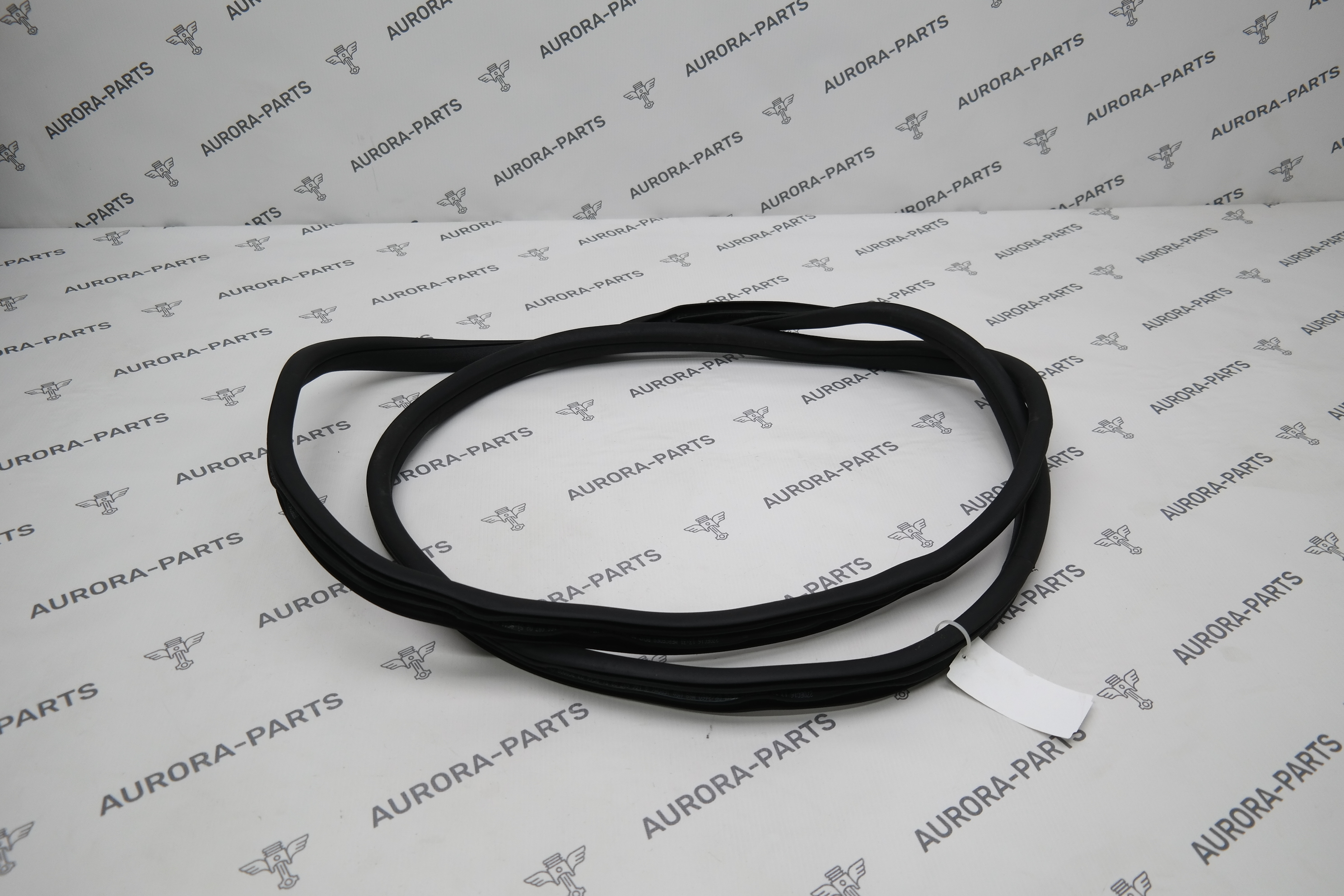 Уплотнитель проема задней двери LH=RH Mercedes GL/GLS