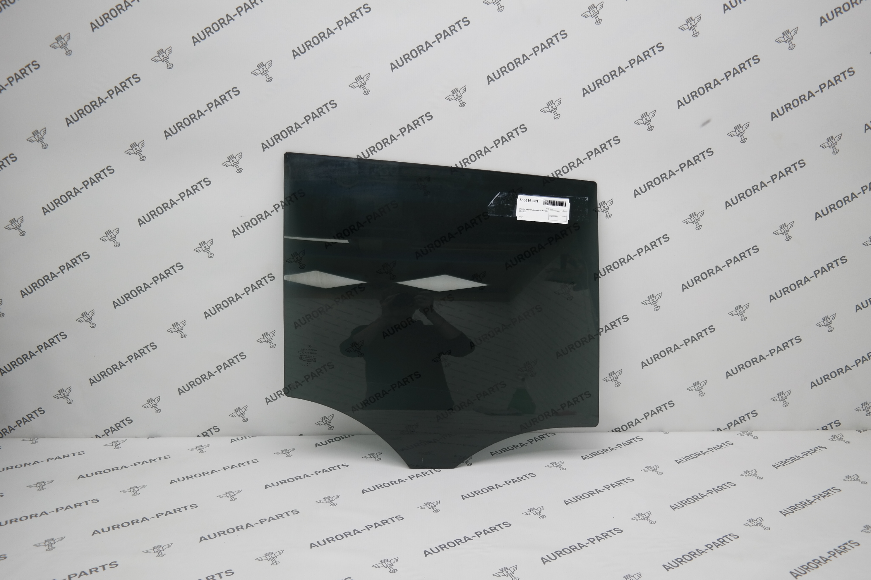 Стекло задней двери RH Mercedes GL/GLS