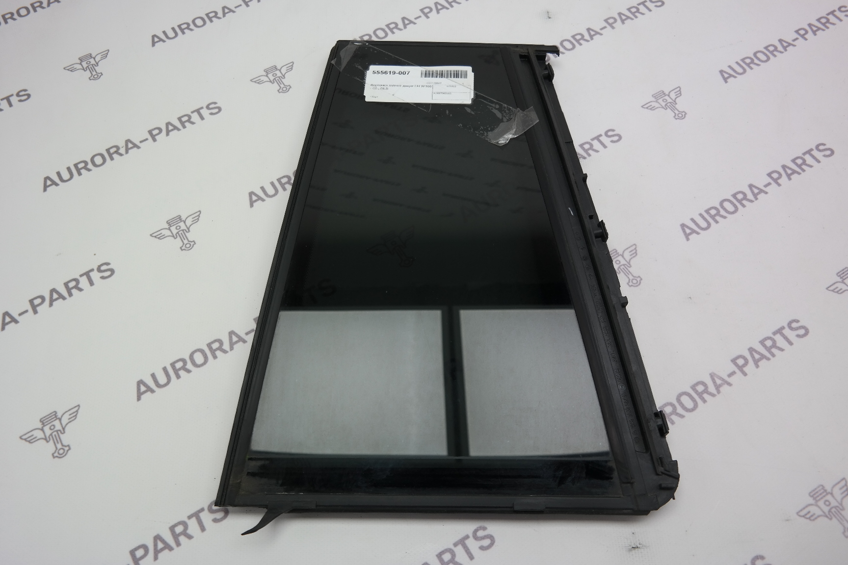 Форточка задней двери LH Mercedes GL/GLS