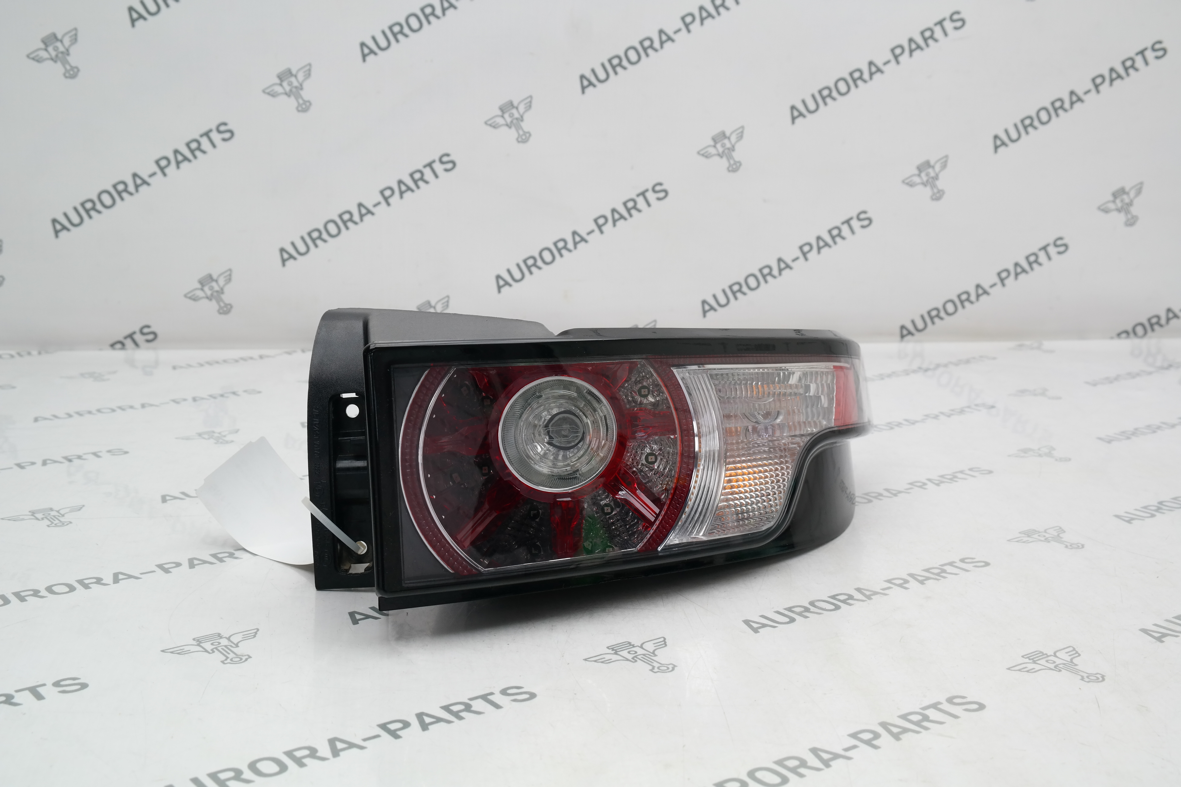 Фонарь задний RH дорестайлинг Land Rover Range Rover Evoque