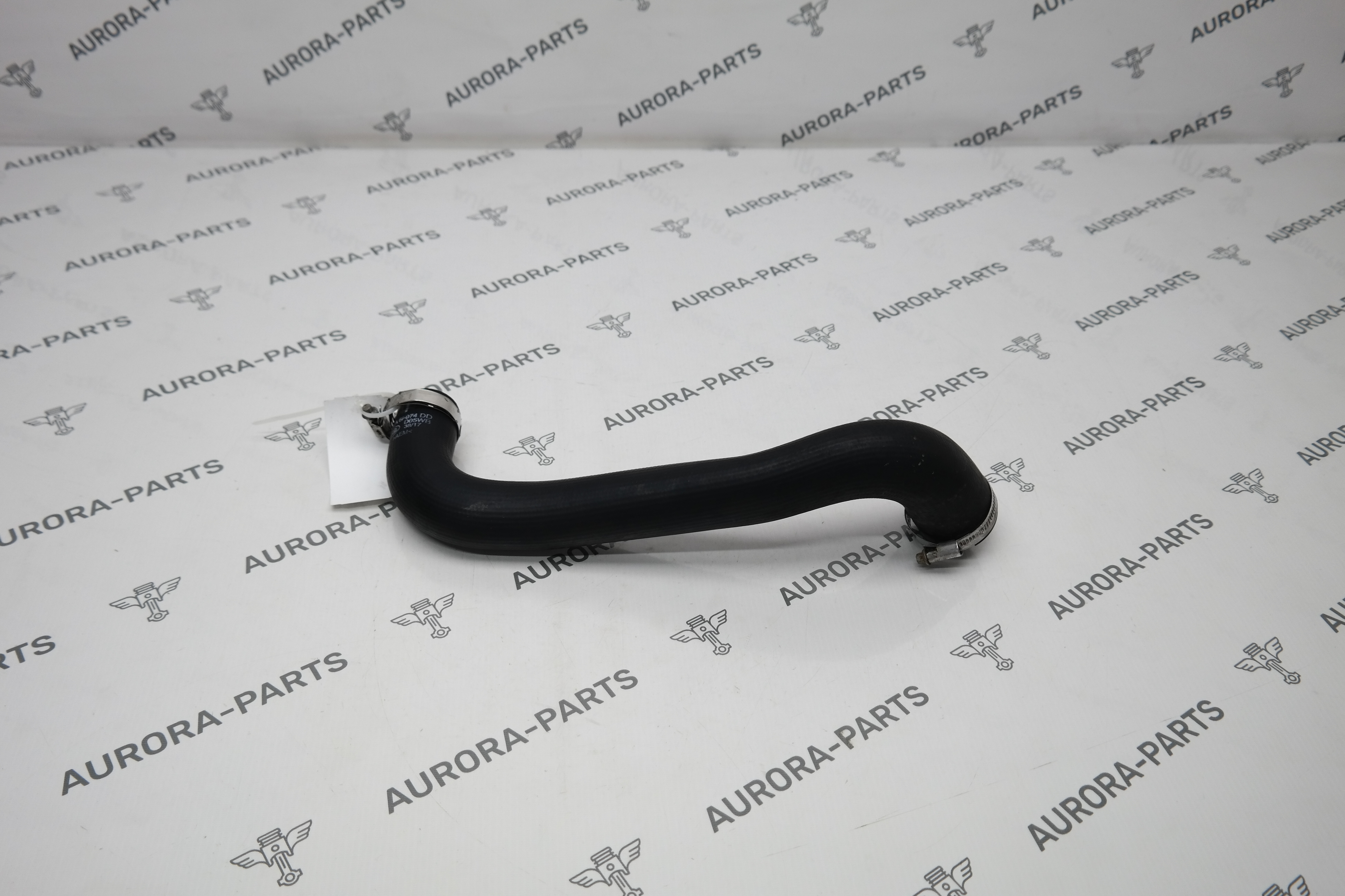 Патрубок интеркулера (4.4L DOHC DITC V8 Diesel) Land Rover Range Rover 30DDTX