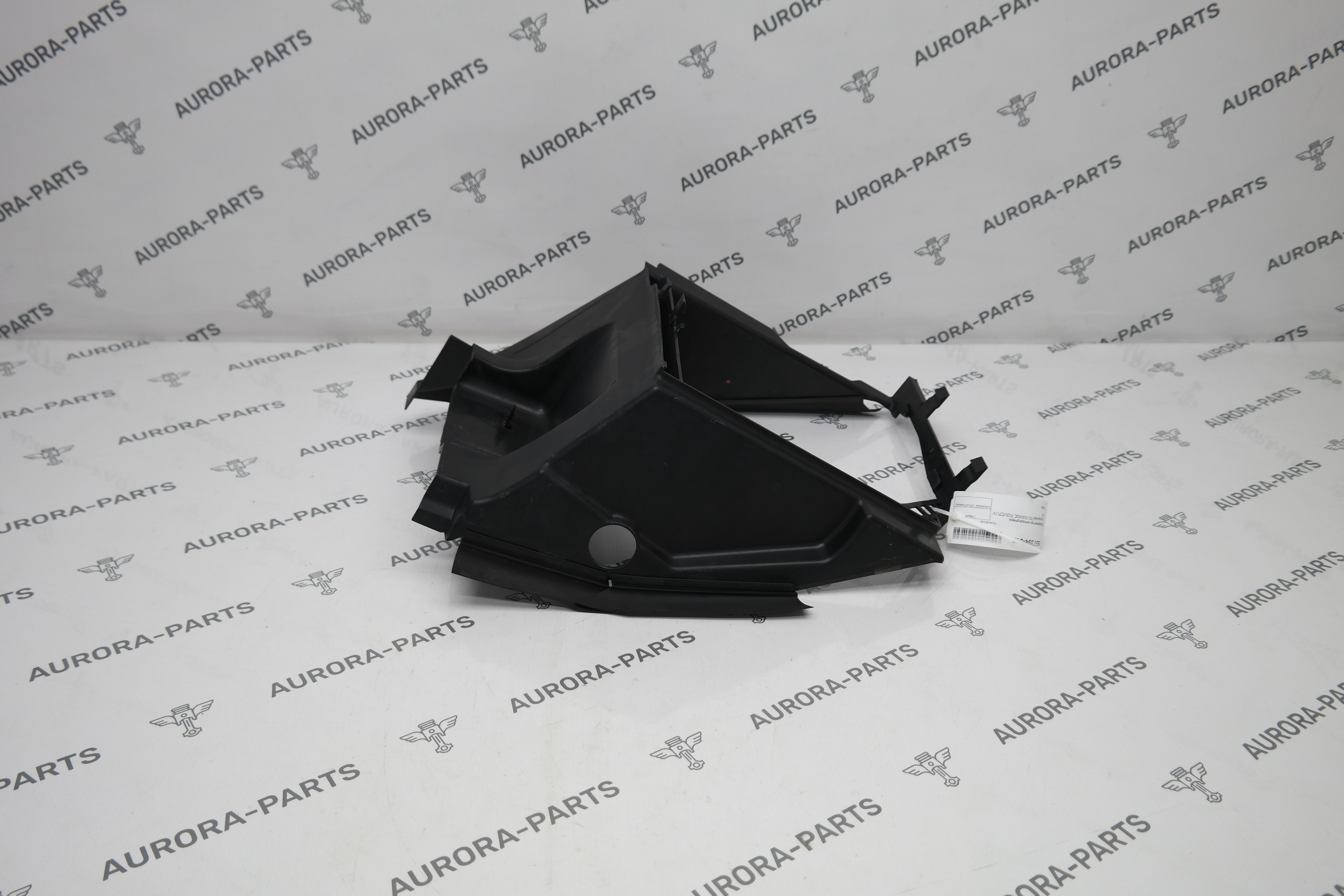 Дефлектор интеркулера передний RH Land Rover Range Rover 30DDTX