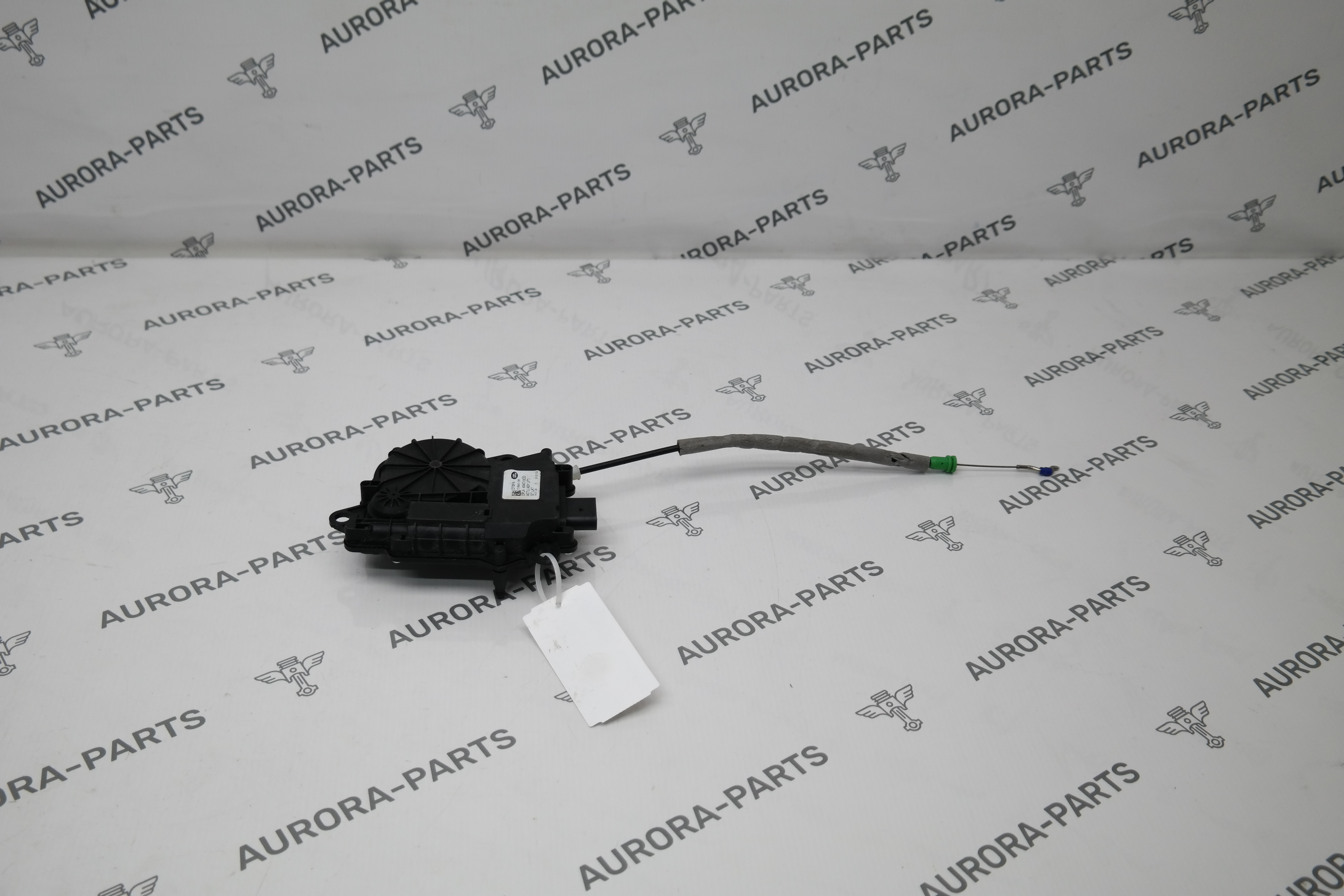 Привод замка заднего борта электрический LH Land Rover Range Rover 30DDTX