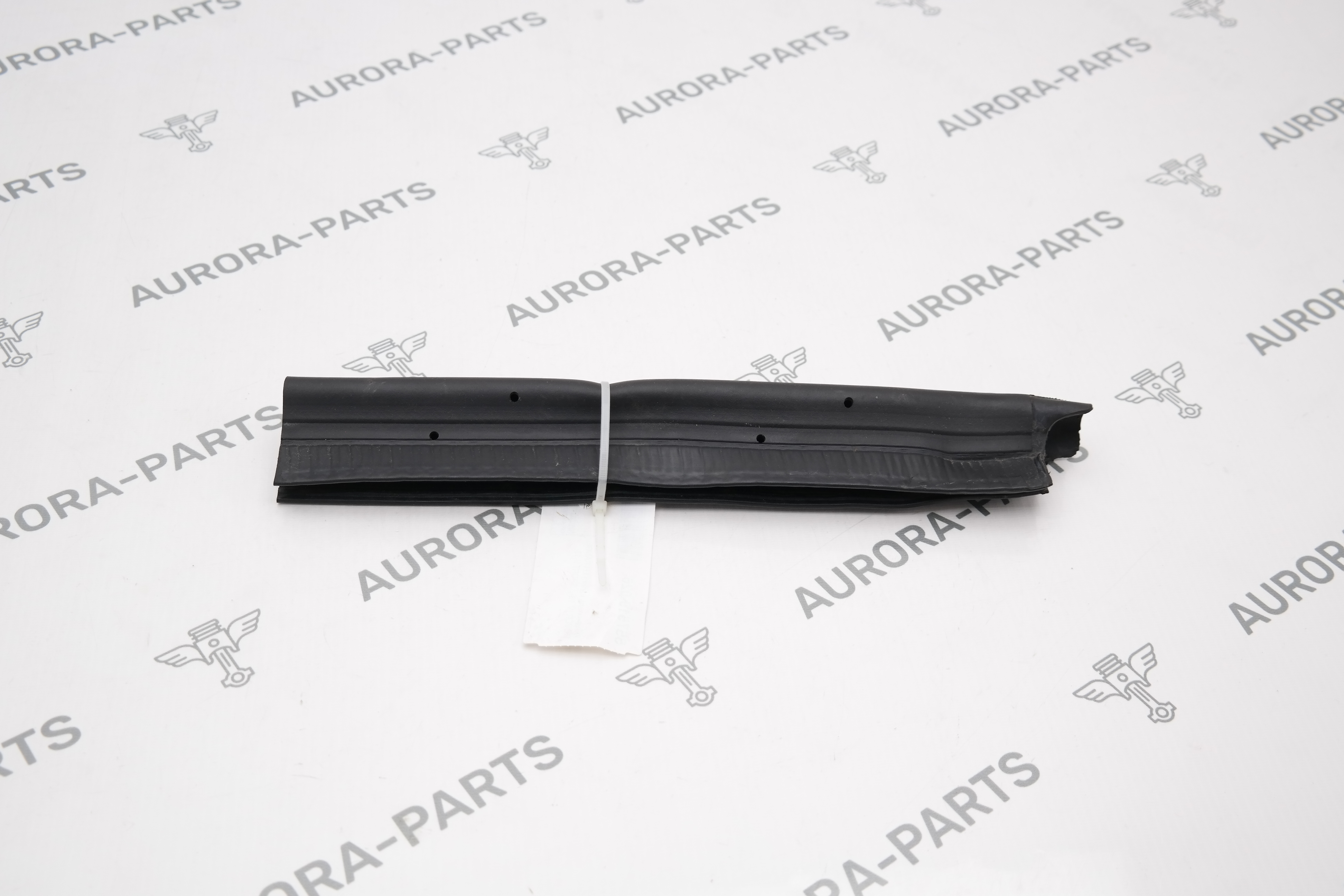 Уплотнитель капота LH Land Rover Range Rover Sport