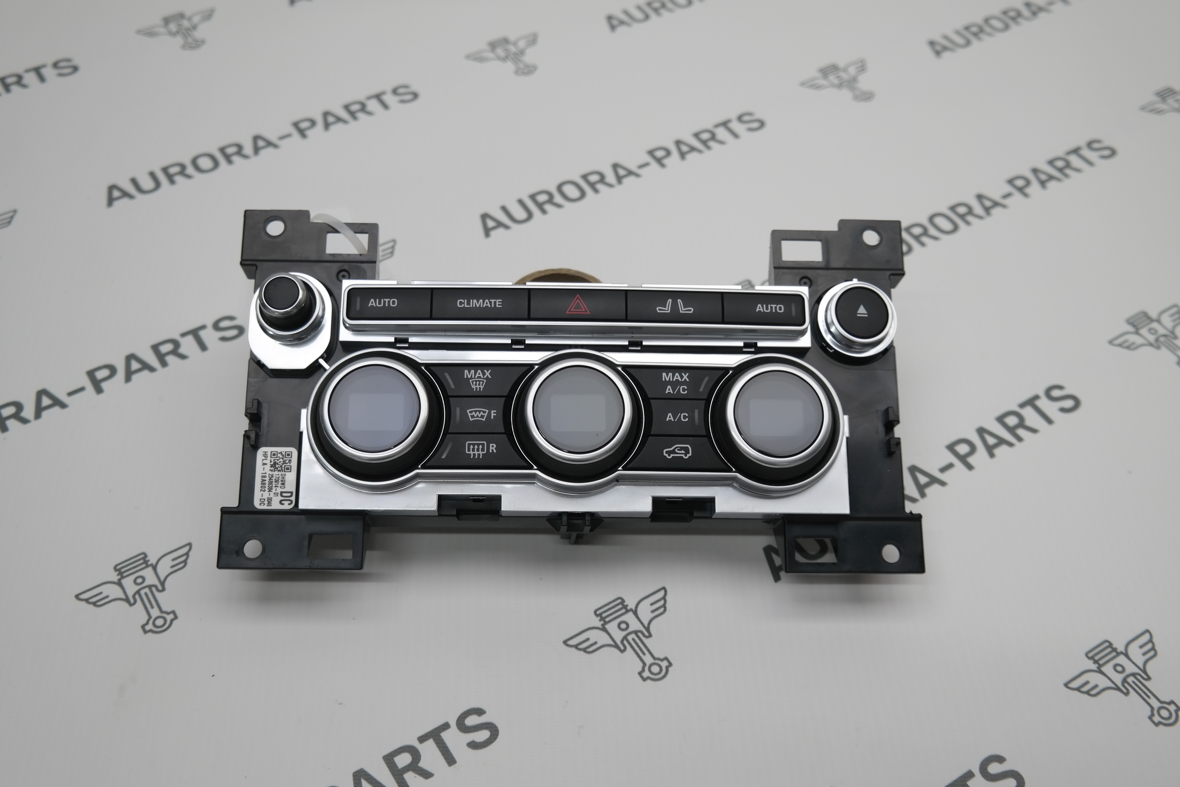 Блок кнопок управления климатконтролем на центральной консоли Land Rover Range Rover 30DDTX