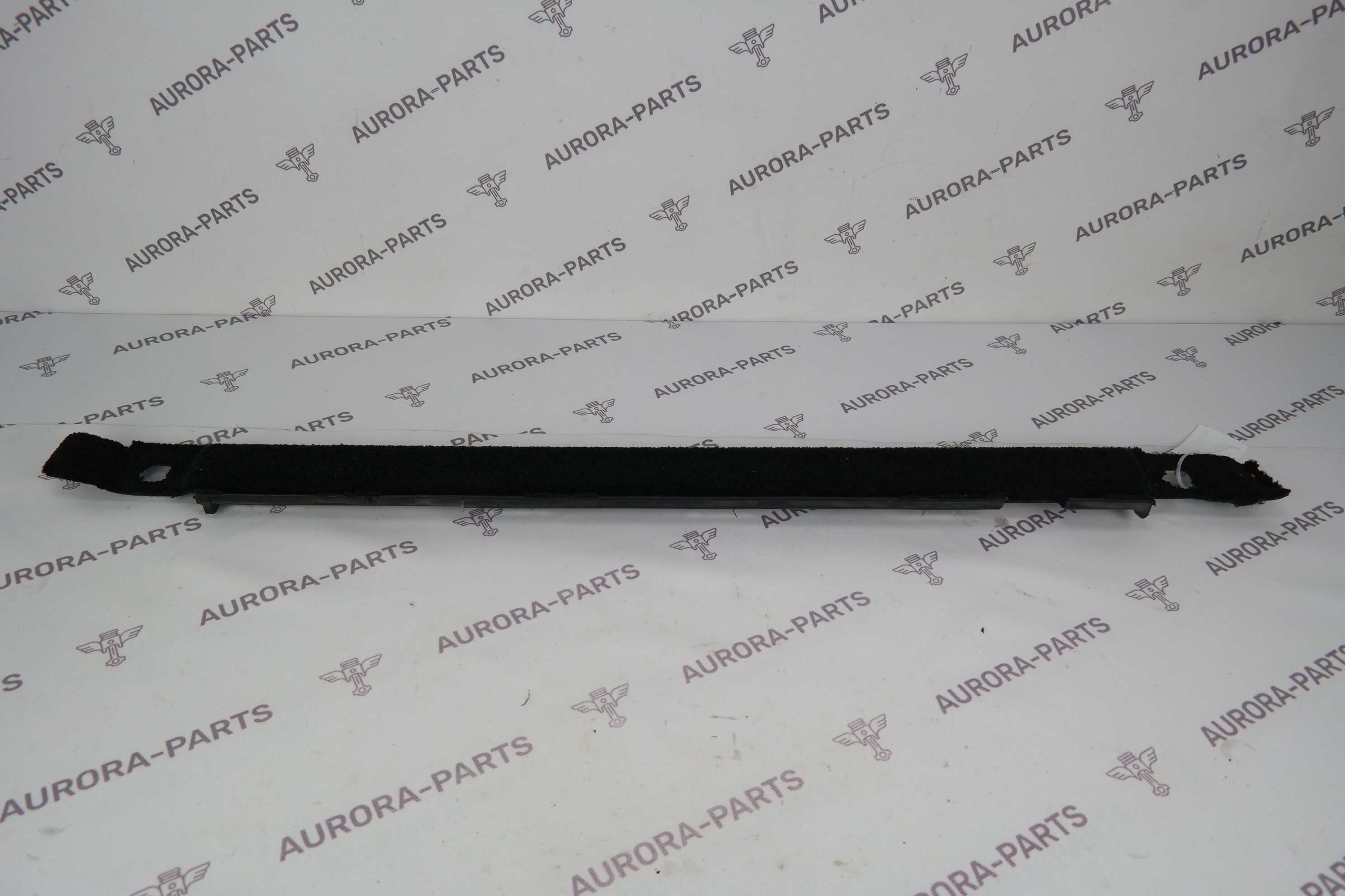 Вкладыш направляющий багажного отделения LH Land Rover Range Rover 30DDTX