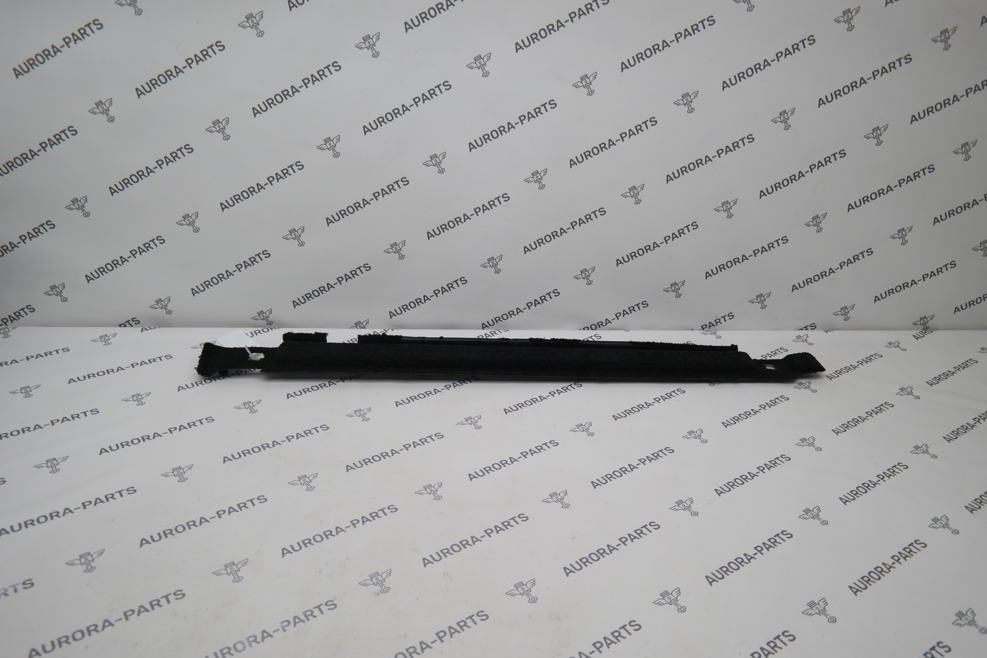 Вкладыш направляющий багажного отделения LH Land Rover Range Rover 30DDTX