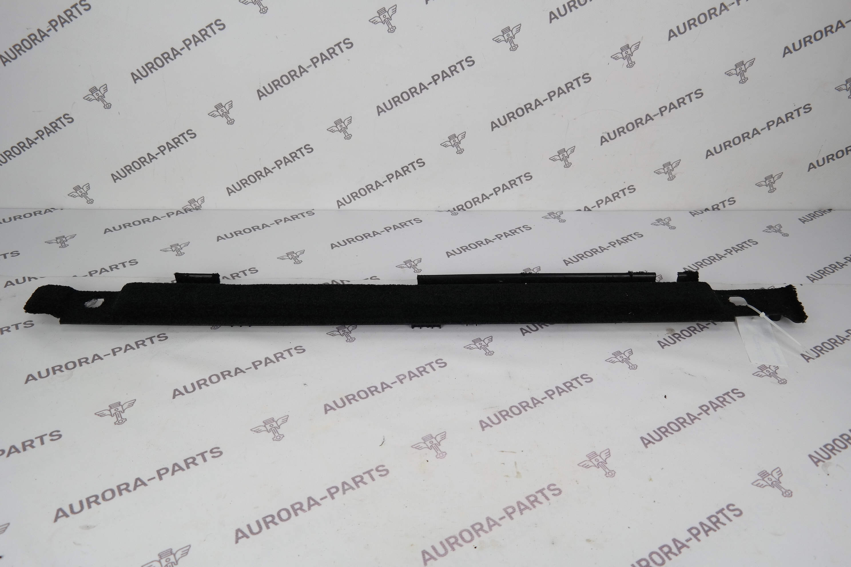 Вкладыш направляющий багажного отделения RH Land Rover Range Rover 30DDTX