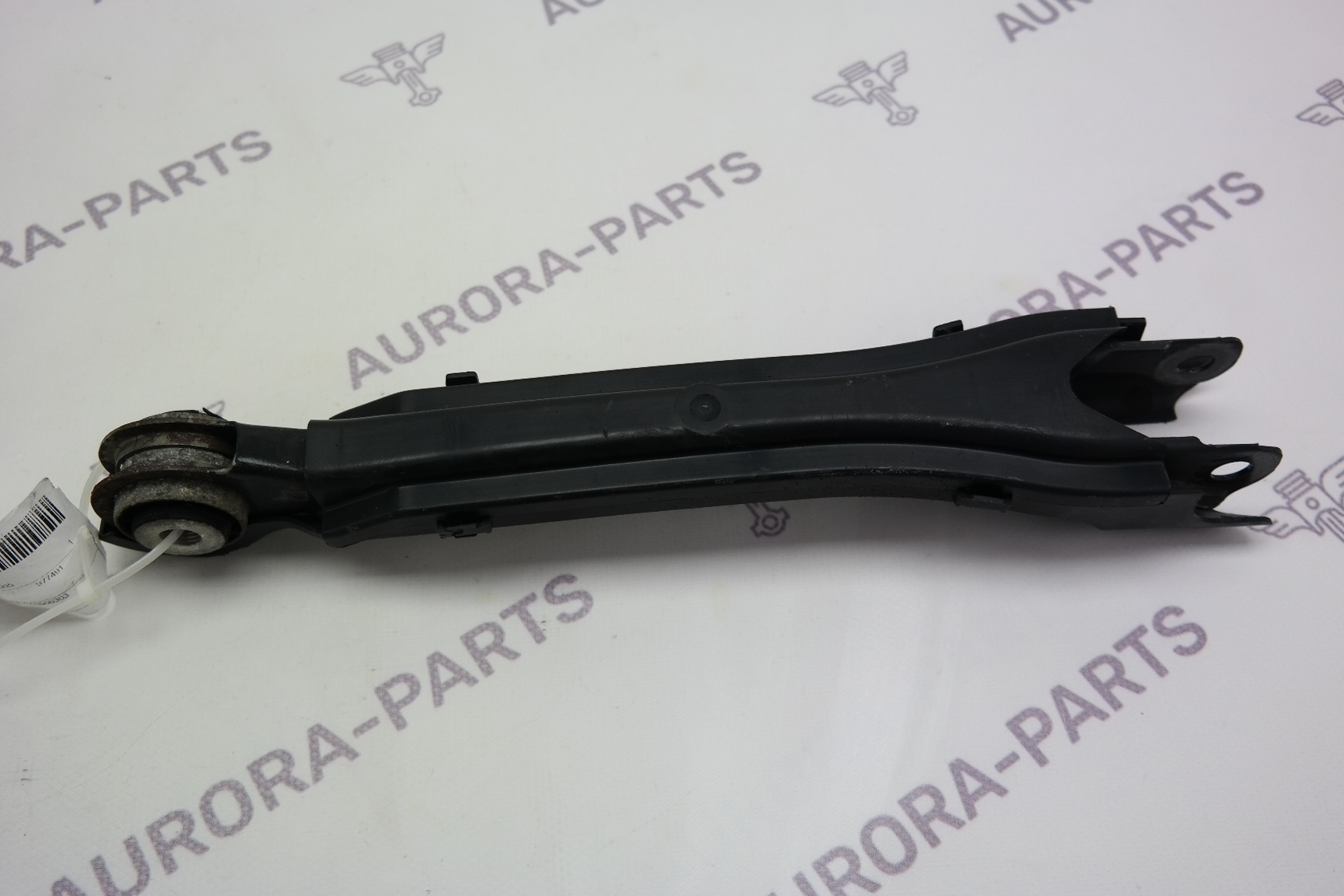 Рычаг нижний продольный задней подвески LH=RH Mercedes C-Klasse