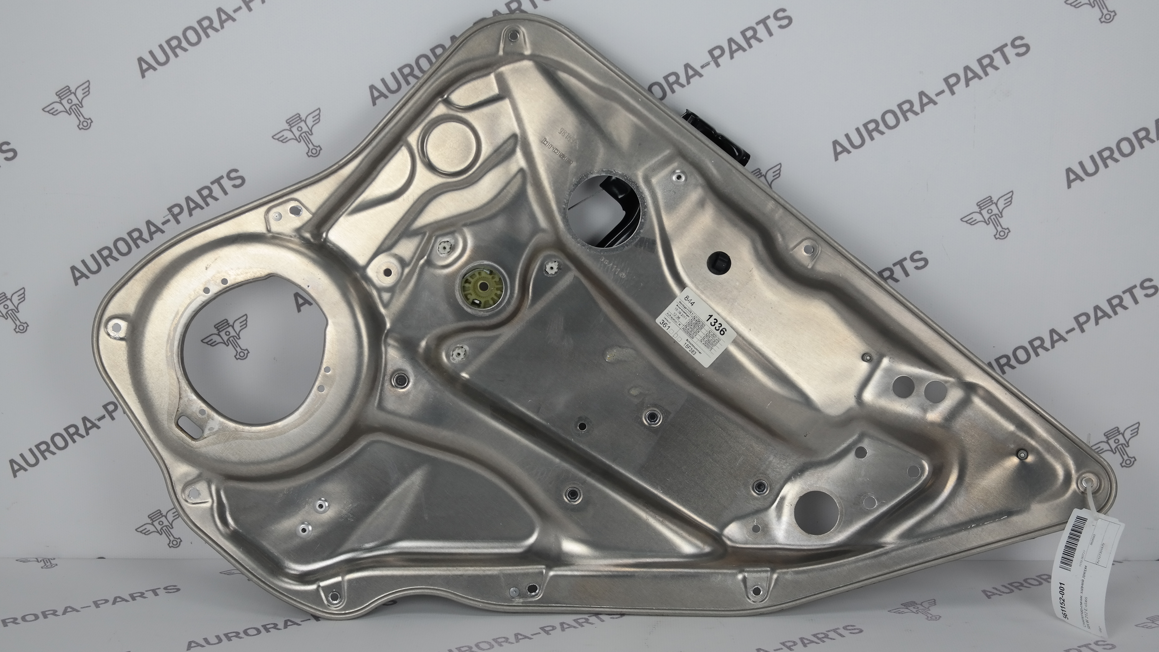 Стеклоподъемник задней двери RH Mercedes E-Klasse