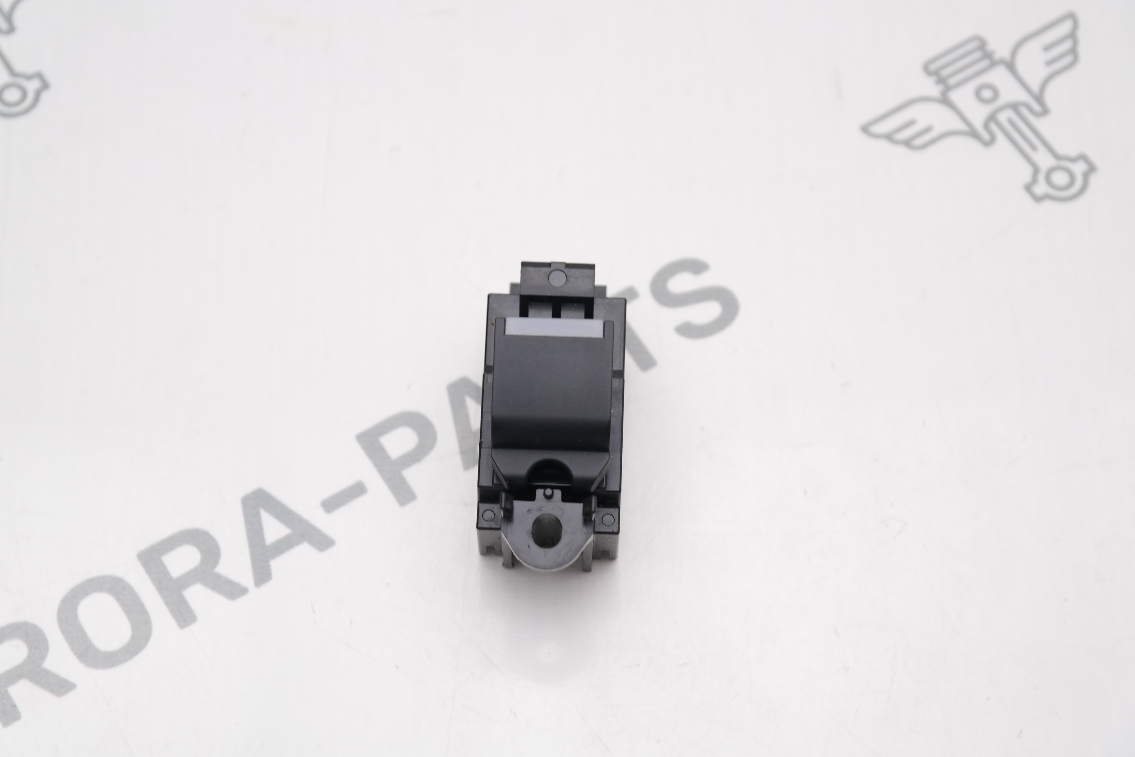 Кнопка пассажирского стеклоподъемника Land Rover Discovery Sport