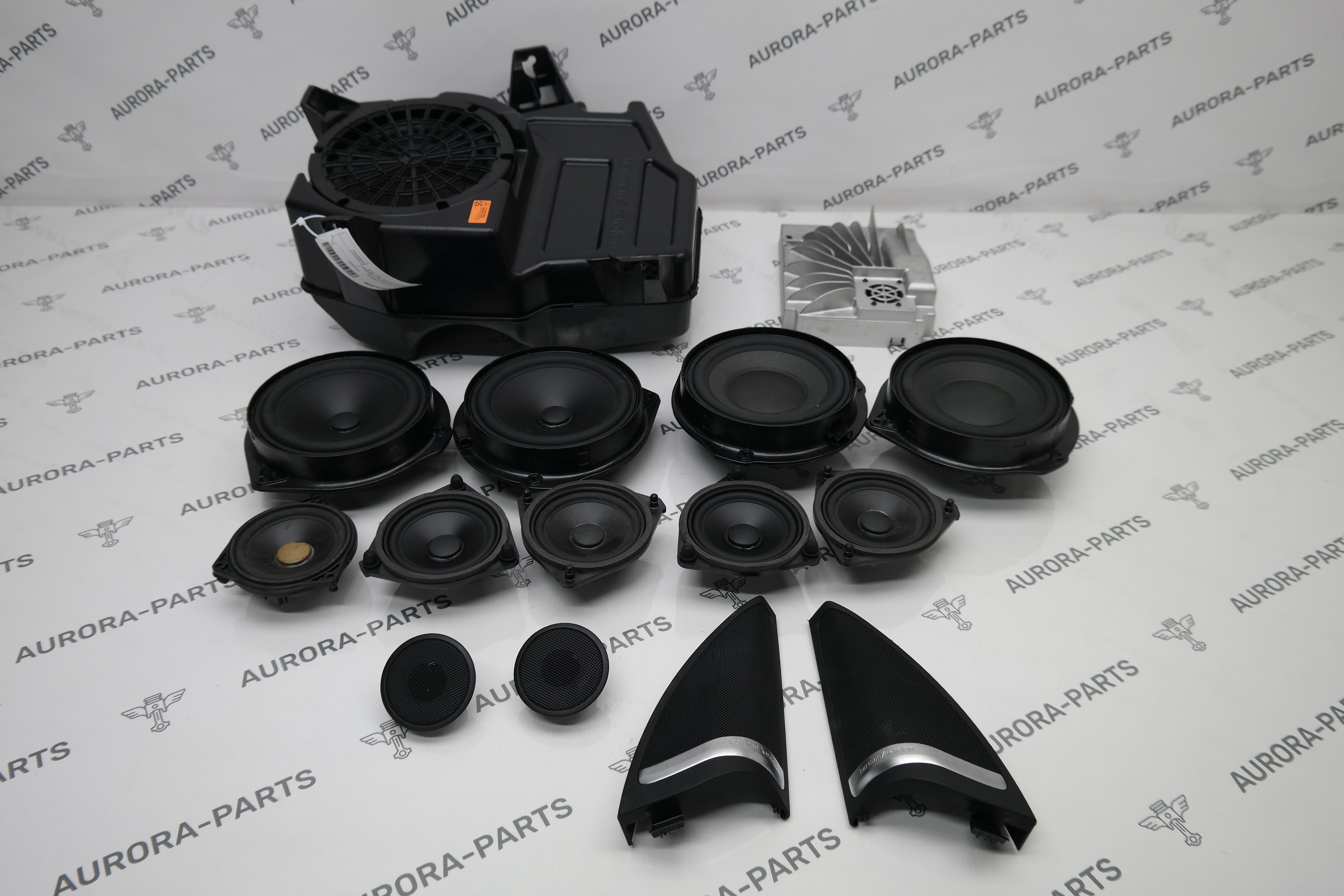 Комплект акустики Harman Kardon (13 динамиков, сабвуфер + усилитель) Mercedes GL/GLS