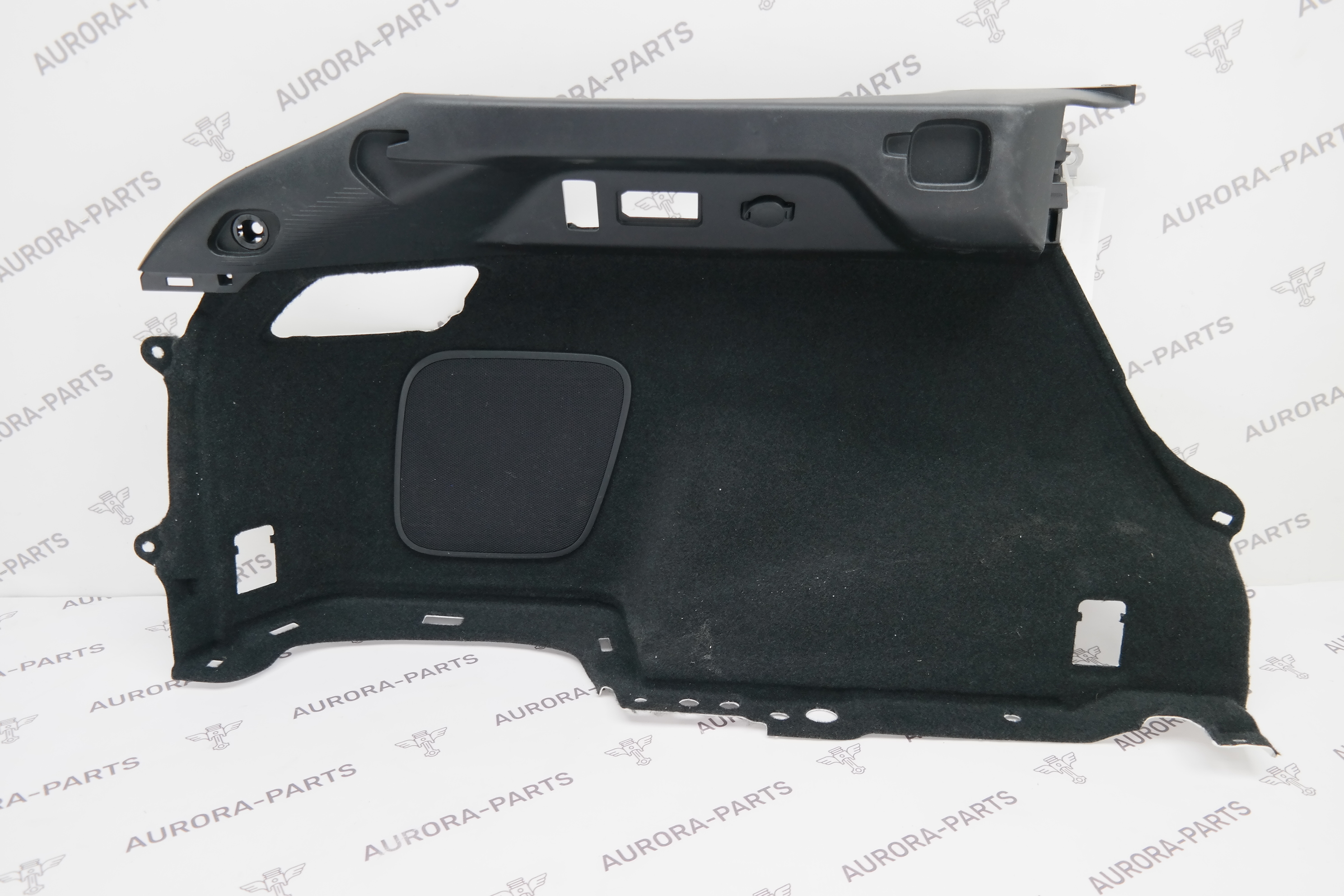 Обшивка багажника LH Lexus RX