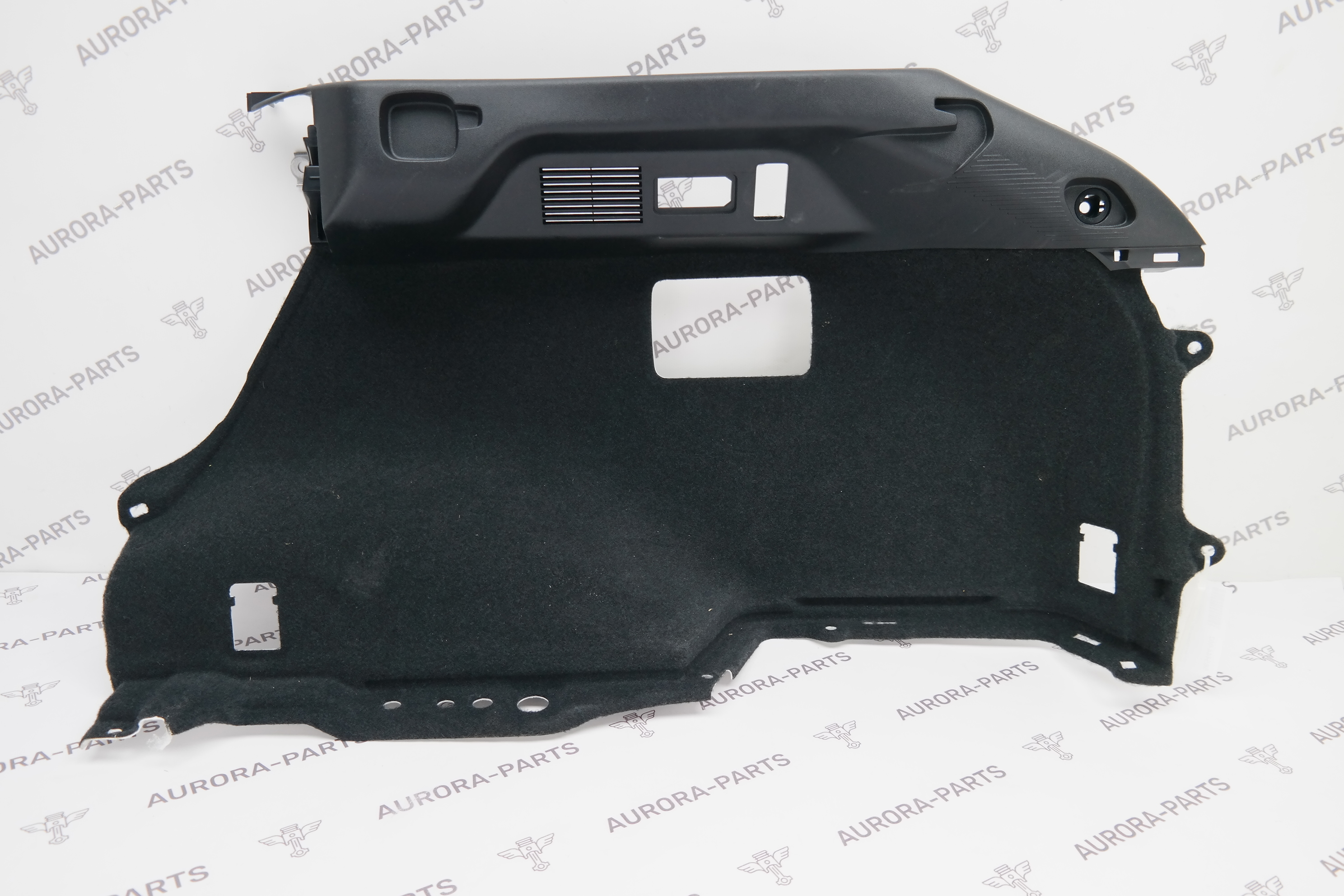 Обшивка багажника RH Lexus RX