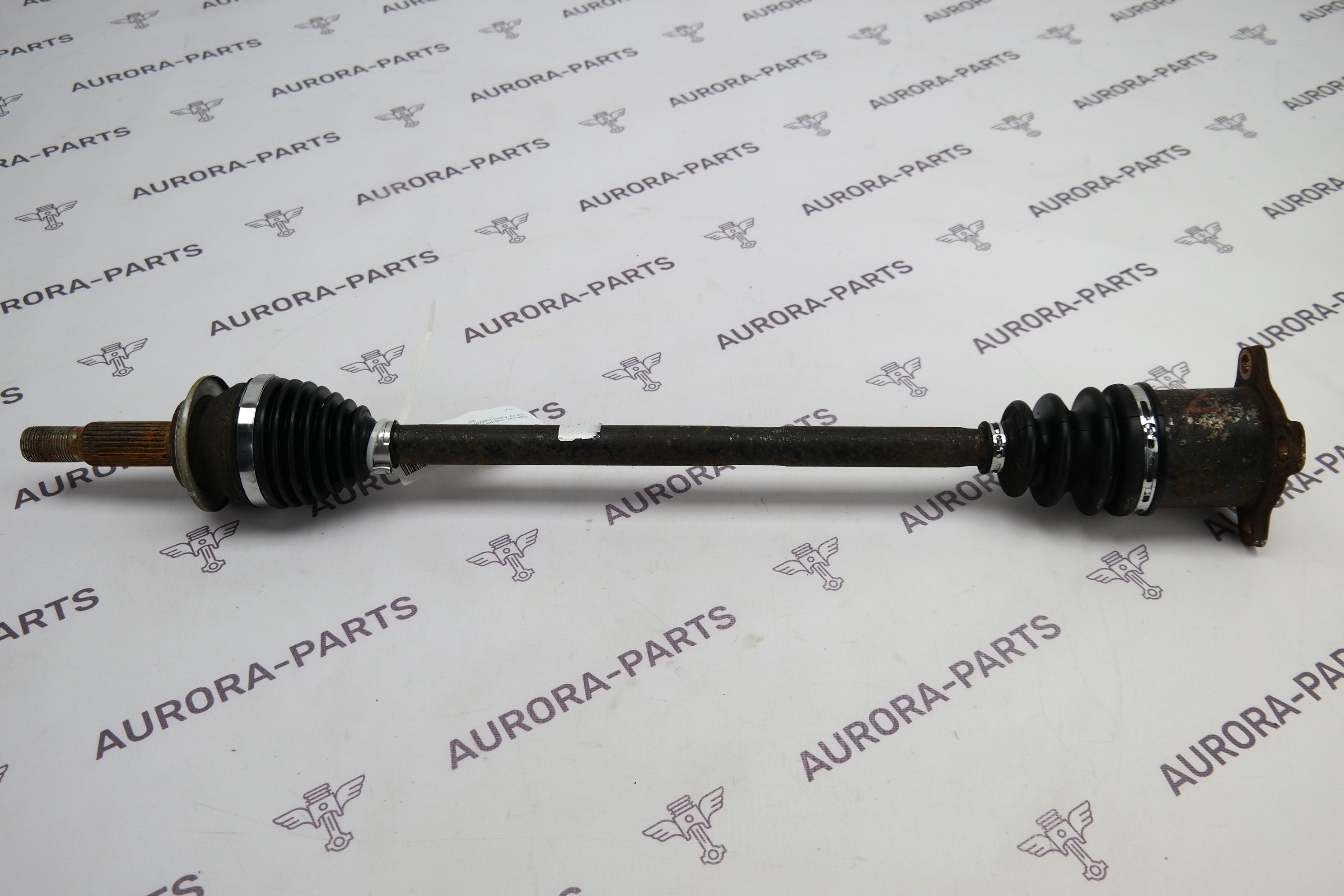 Полуось задняя LH=RH Lexus RX