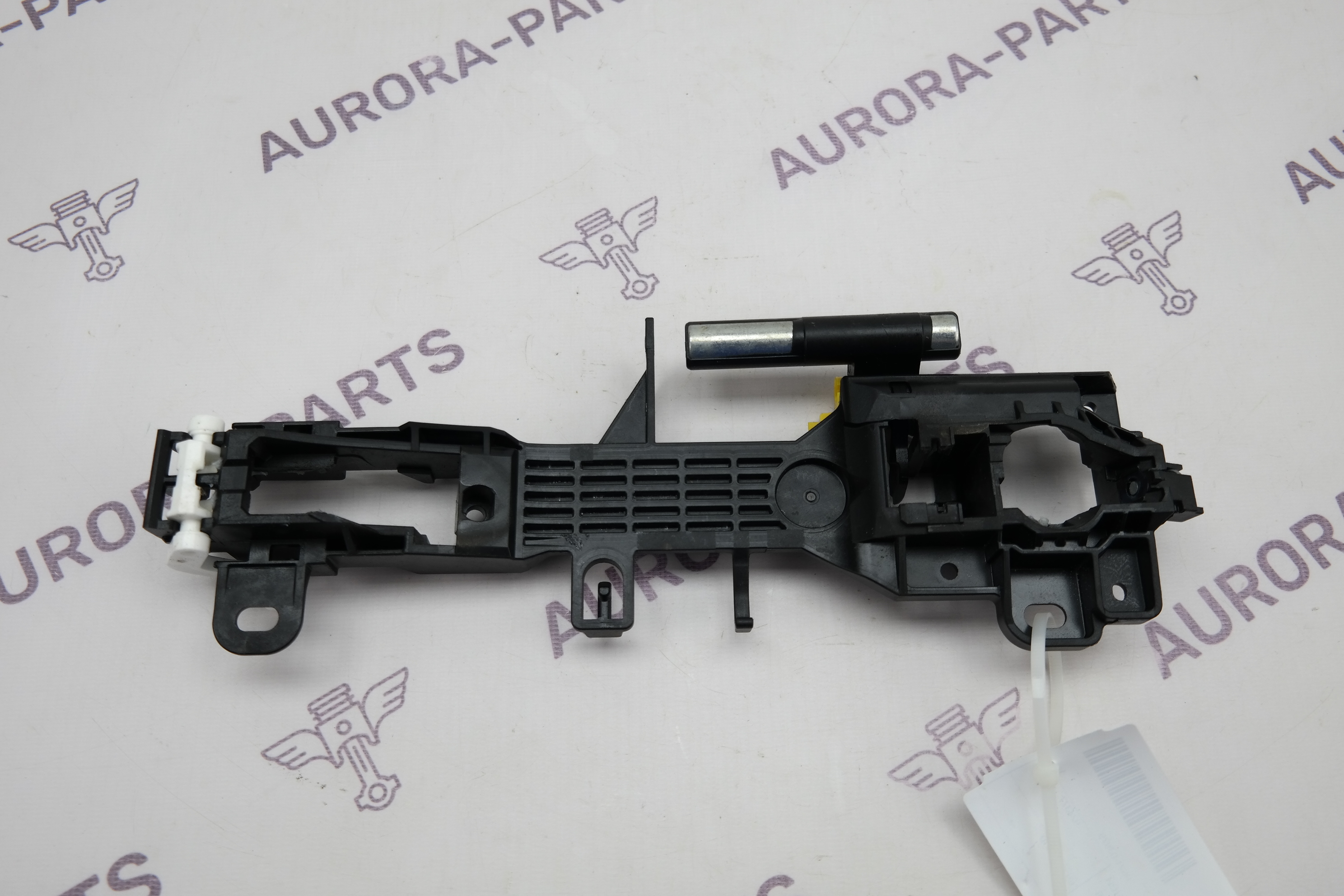 Кронштейн крепления наружней ручки передней двери LH Lexus RX