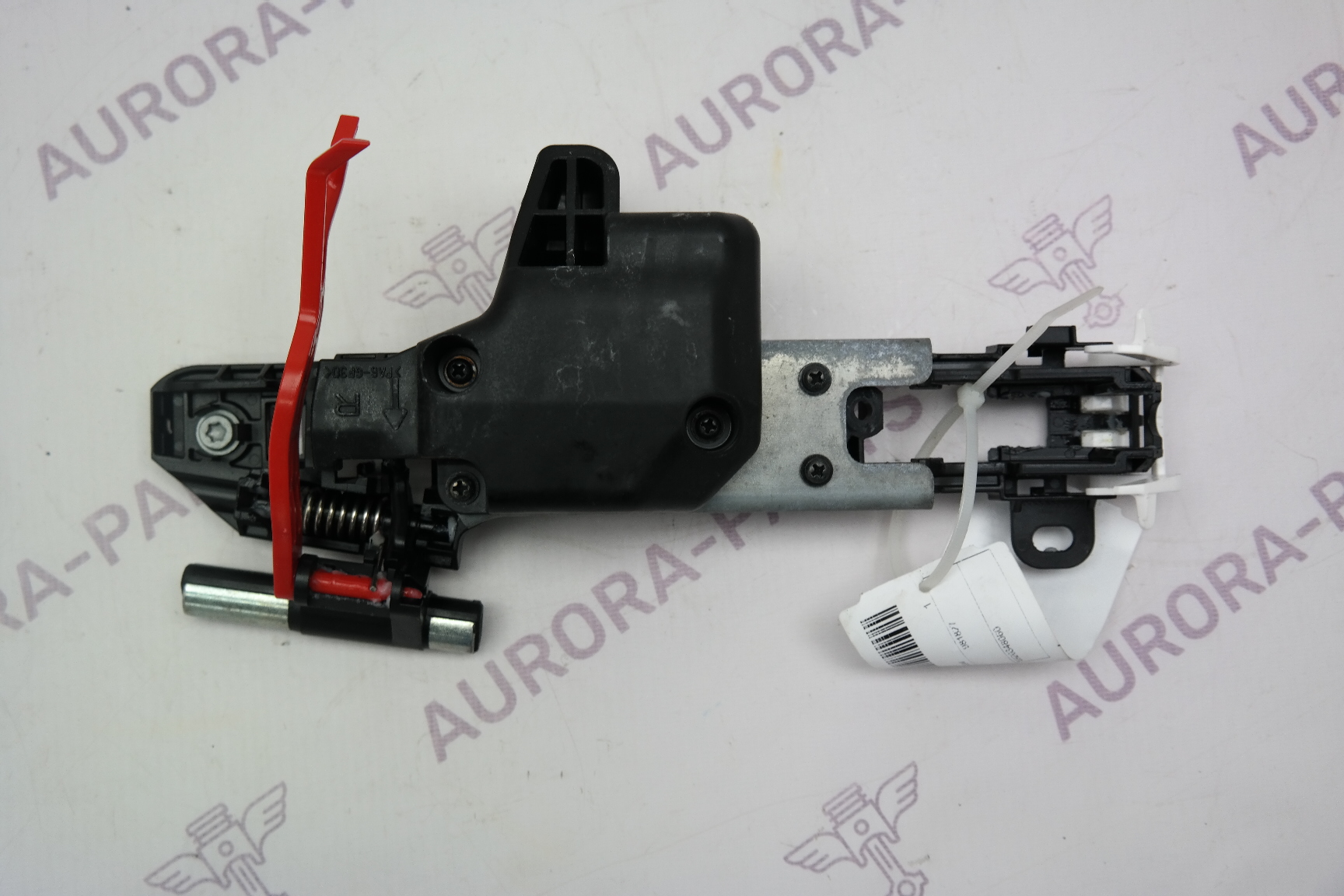 Кронштейн крепления наружней ручки задней двери RH Lexus RX