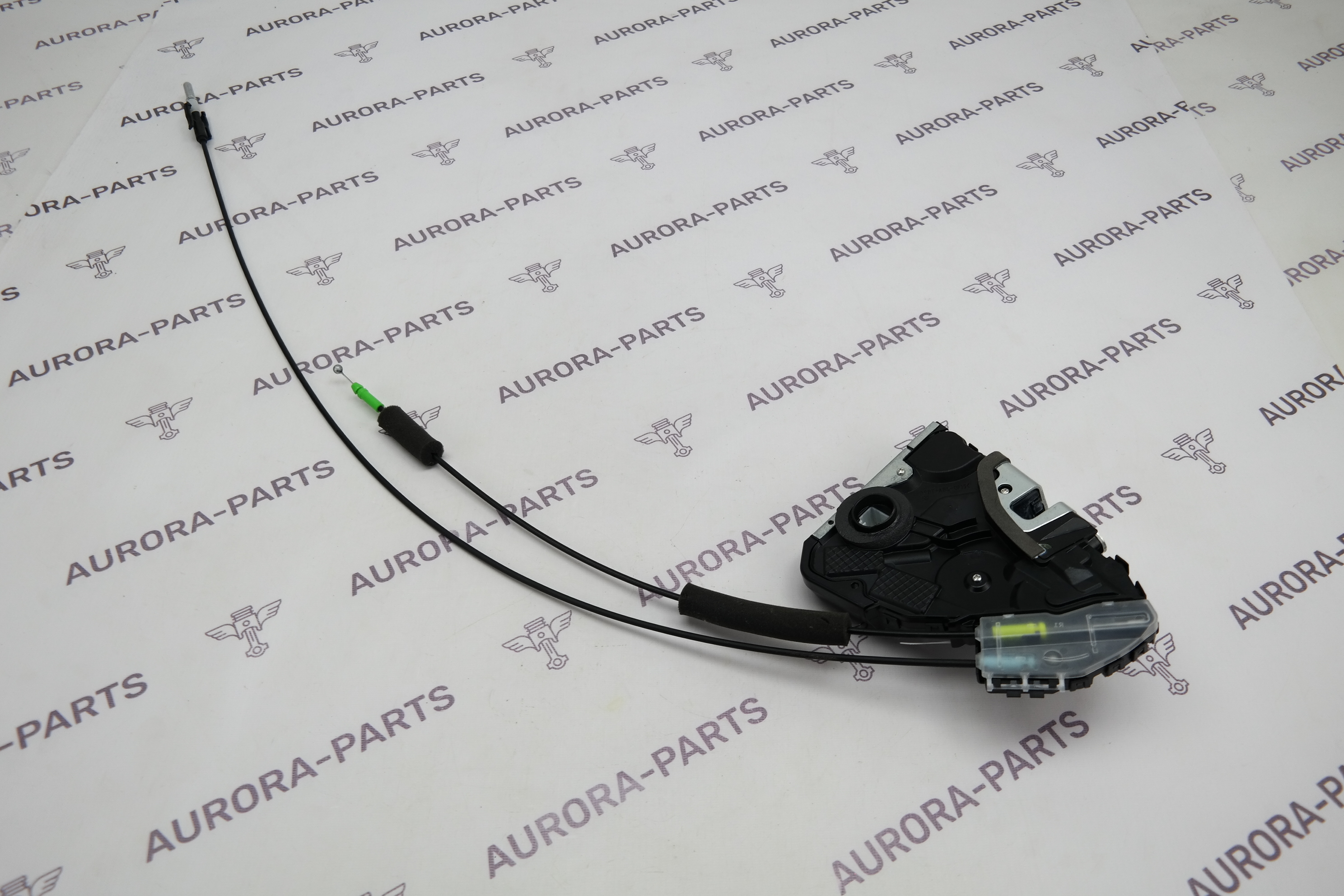 Замок передней двери RH Lexus RX