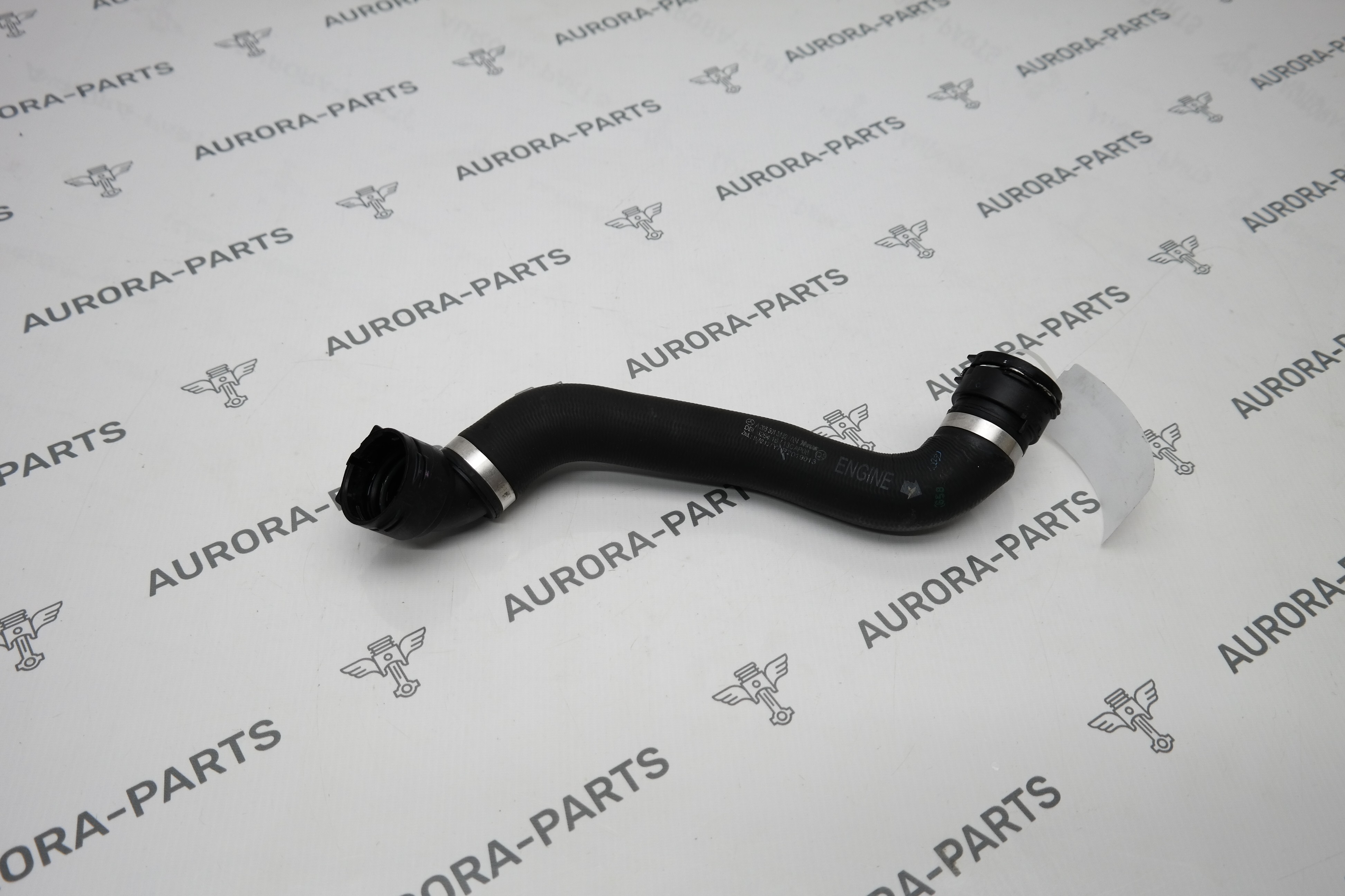 Патрубок системы охлаждения, от радиатора к двигателю LH Mercedes C-Klasse