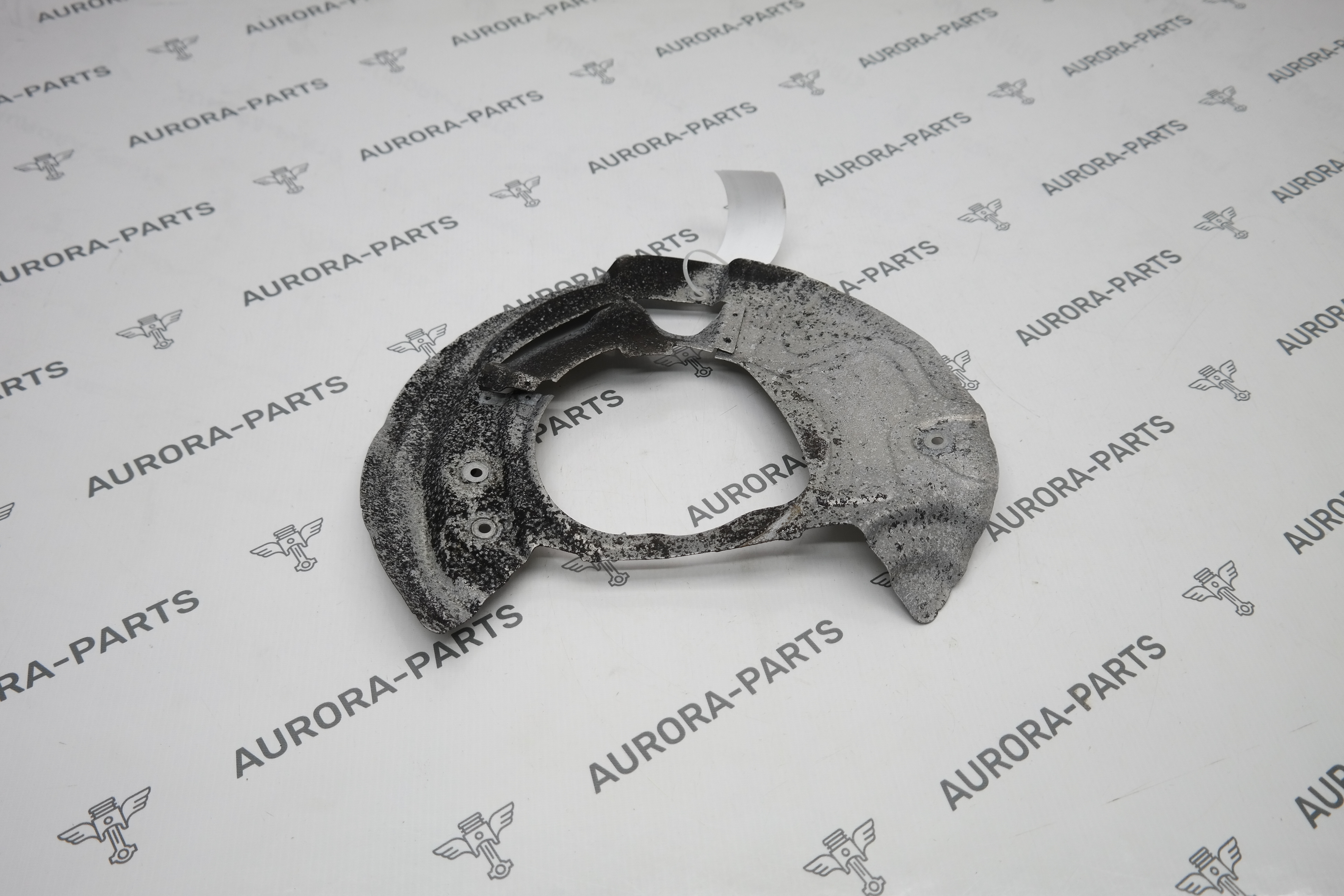 Кожух защитный тормозного диска переднего колеса LH BMW X5