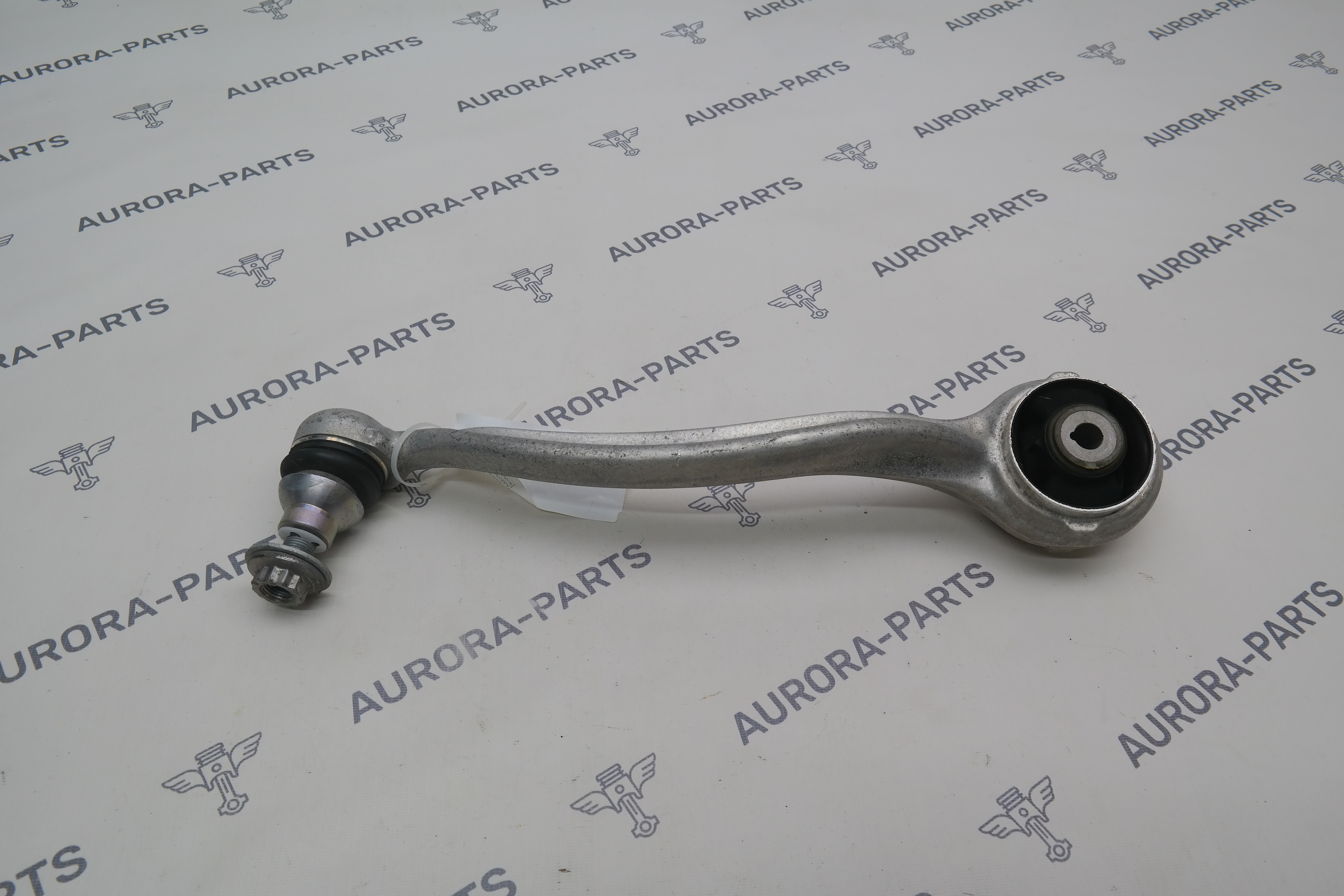 Рычаг продольный нижний передней подвески (задний привод) RH Mercedes C-Klasse