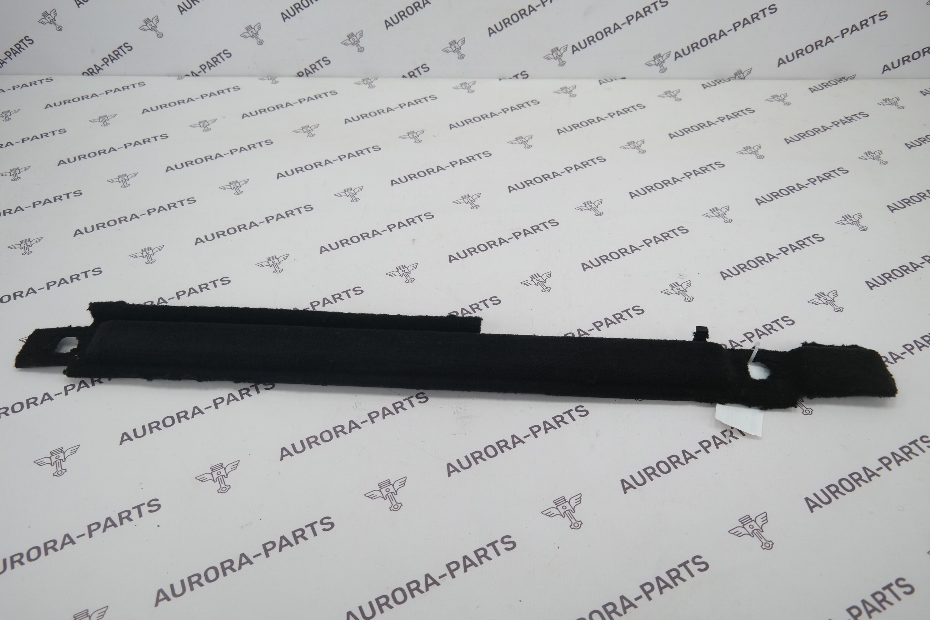 Накладка вкладыш направляющей багажного отделения LH Land Rover Range Rover Sport