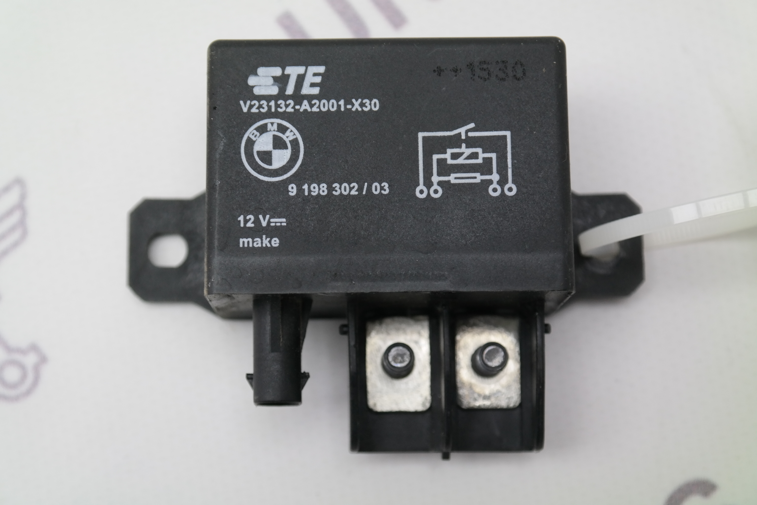 Реле вентилятора BMW X5