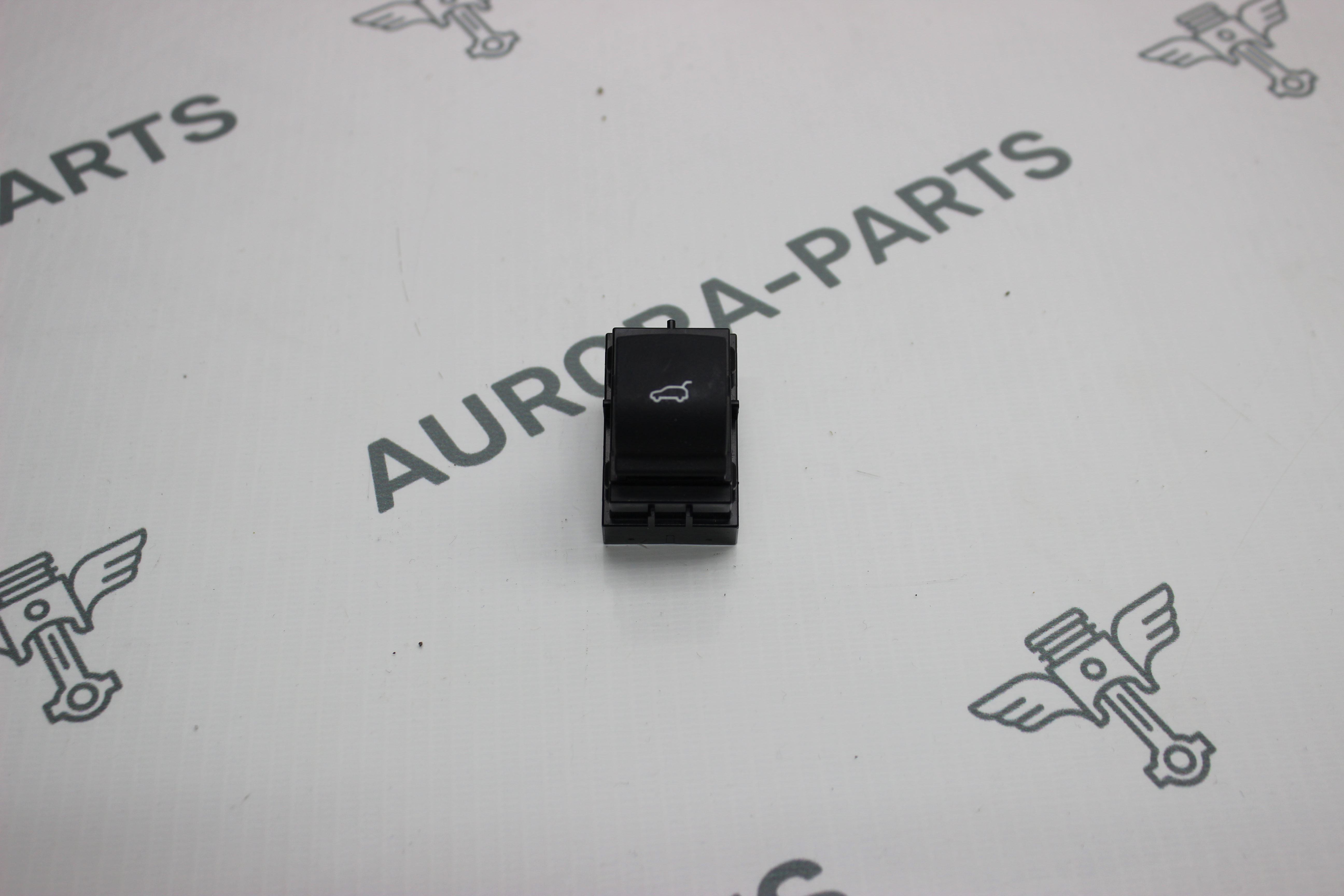 Кнопка открывания багажной двери BMW X5