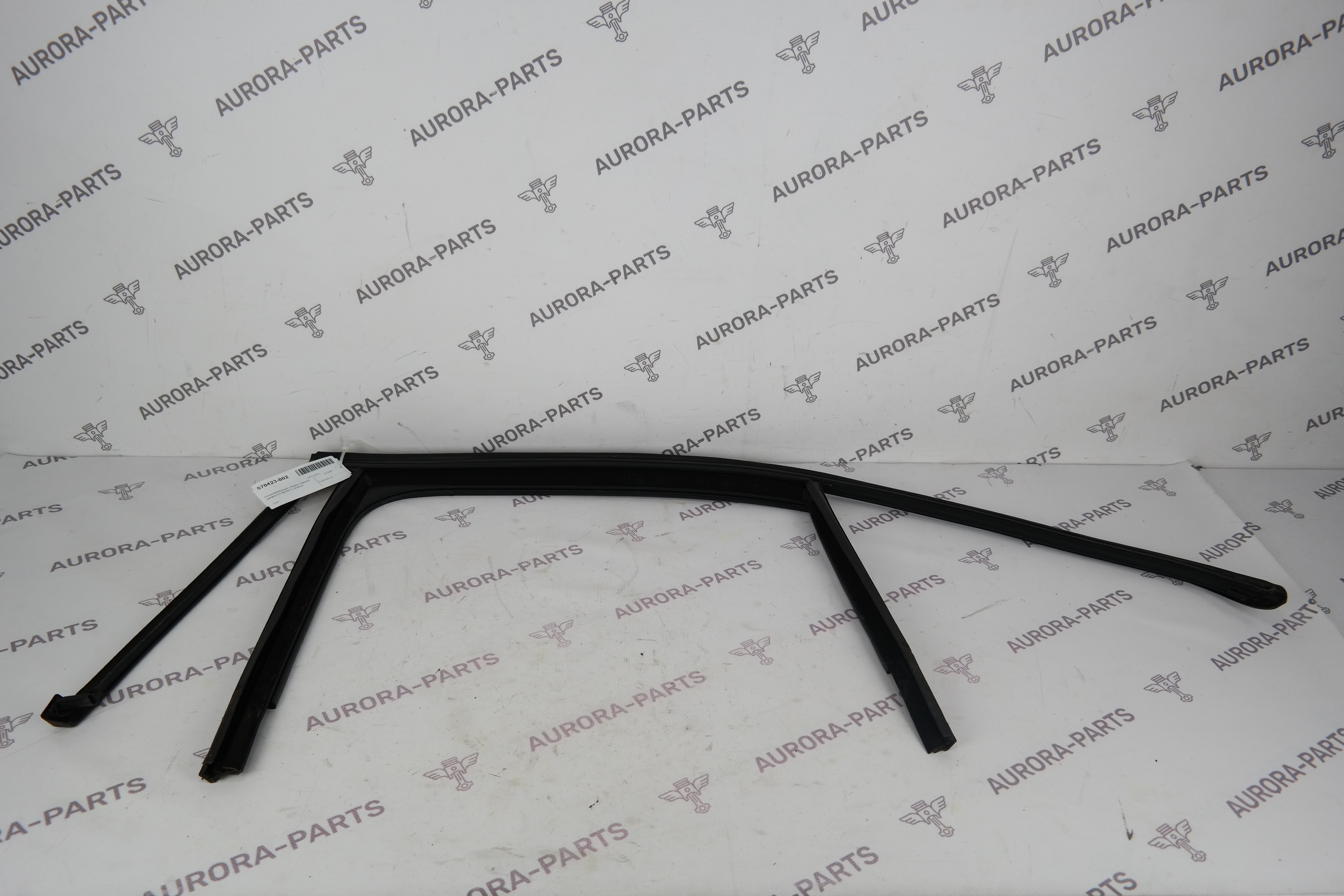 Направляющая стекла задней двери LH Mercedes C-Klasse