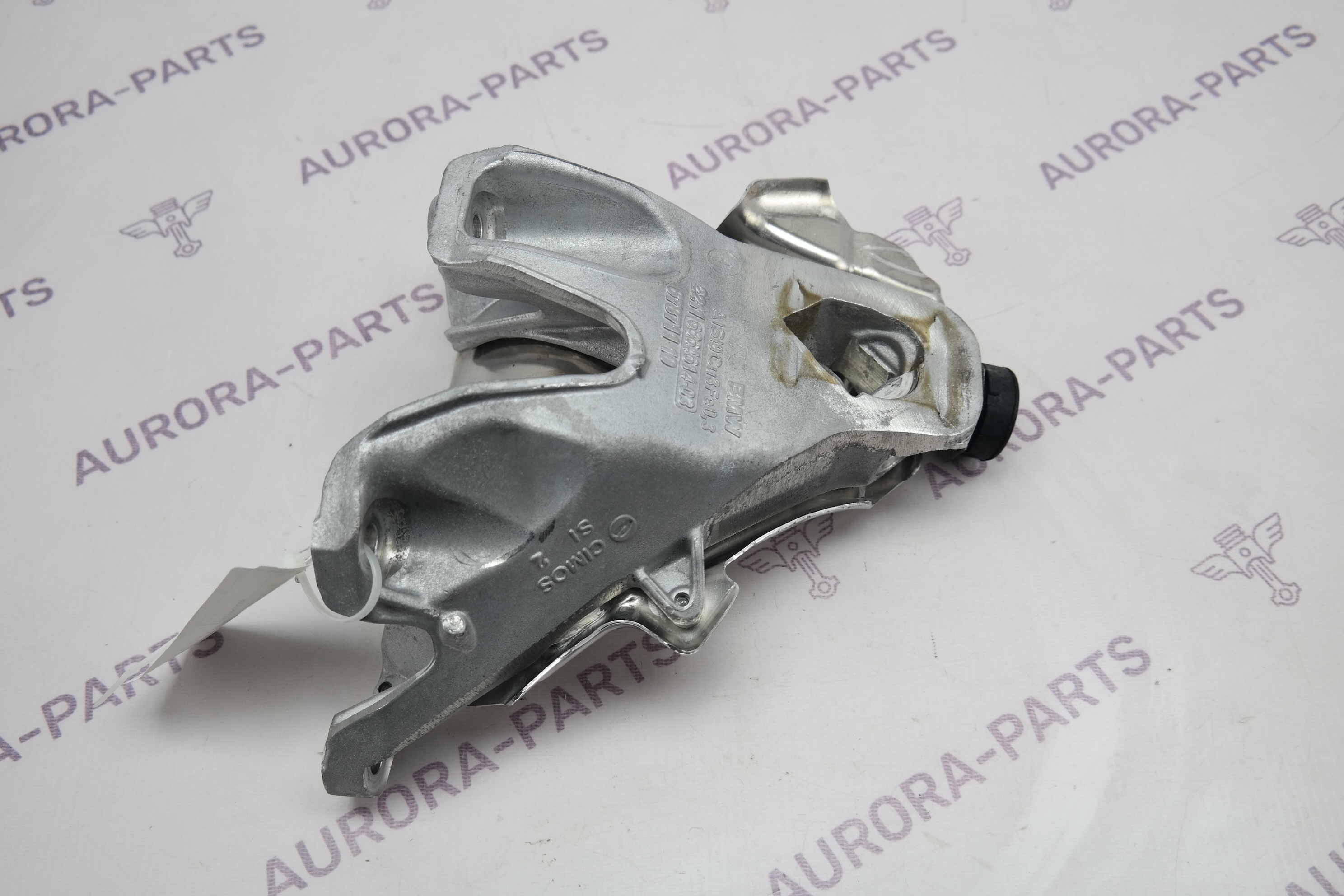 Кронштейн двигателя RH BMW X5