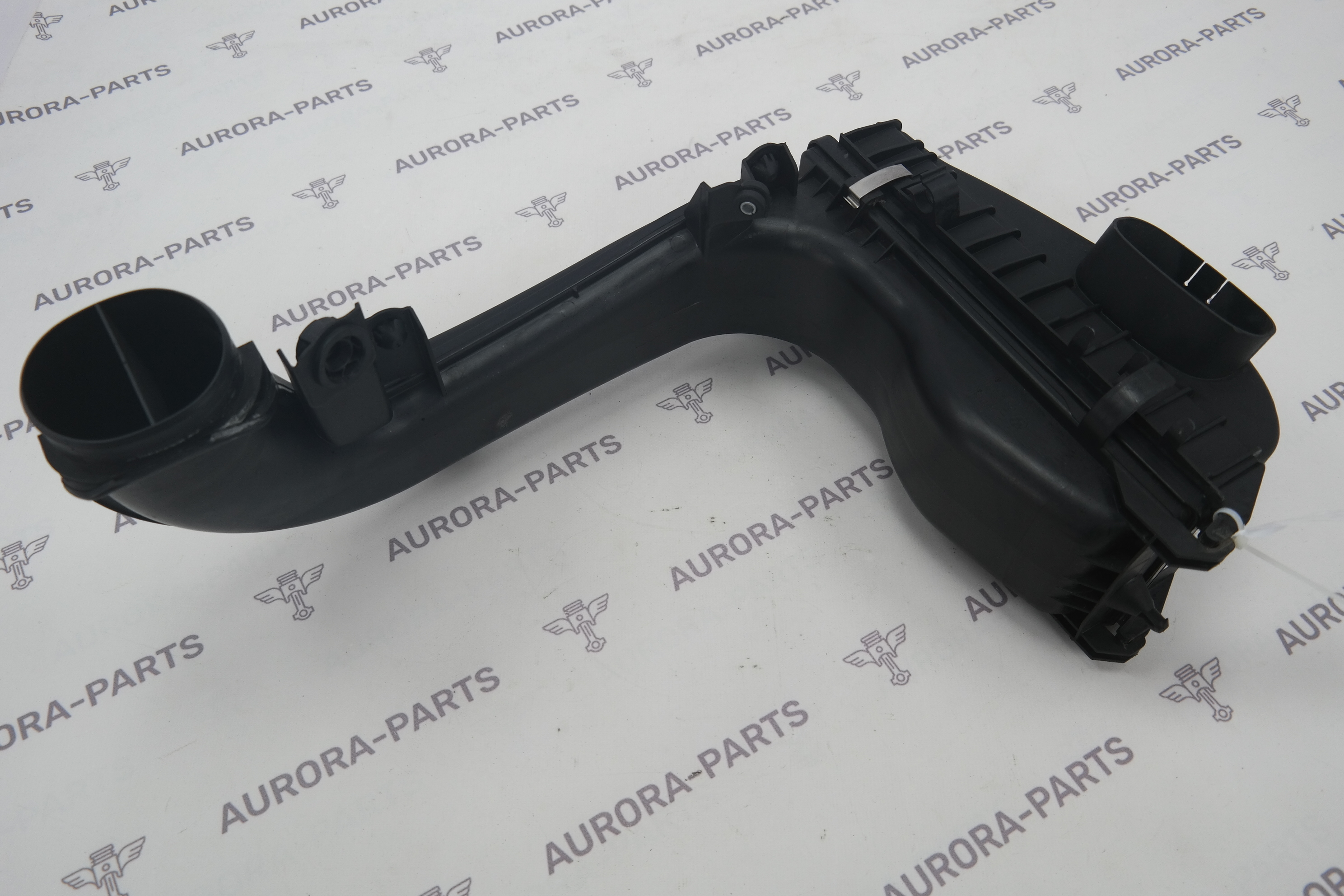 Корпус воздушного фильтра BMW X5