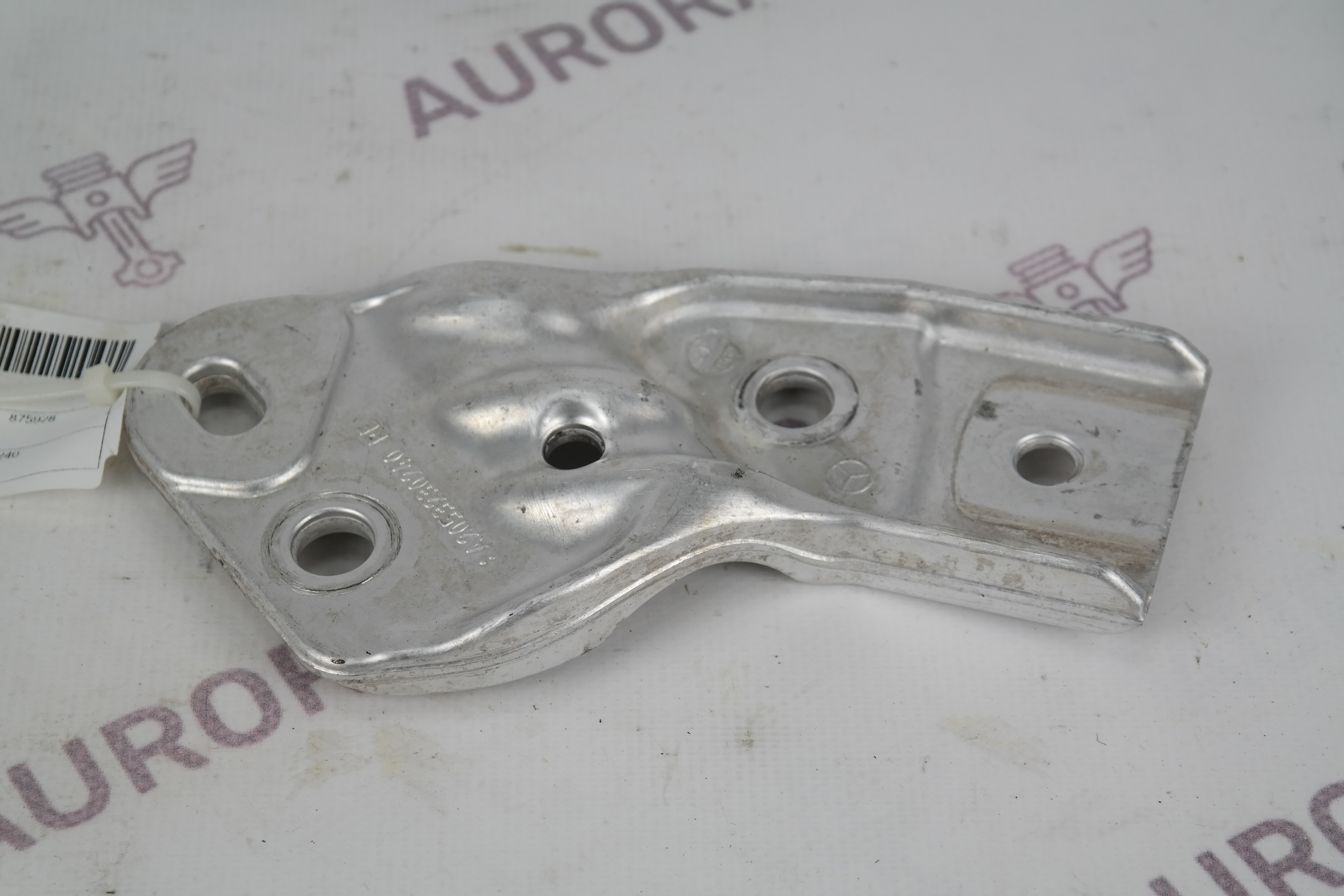 Кронштейн крепления переднего стабилизатора RH Mercedes C-Klasse