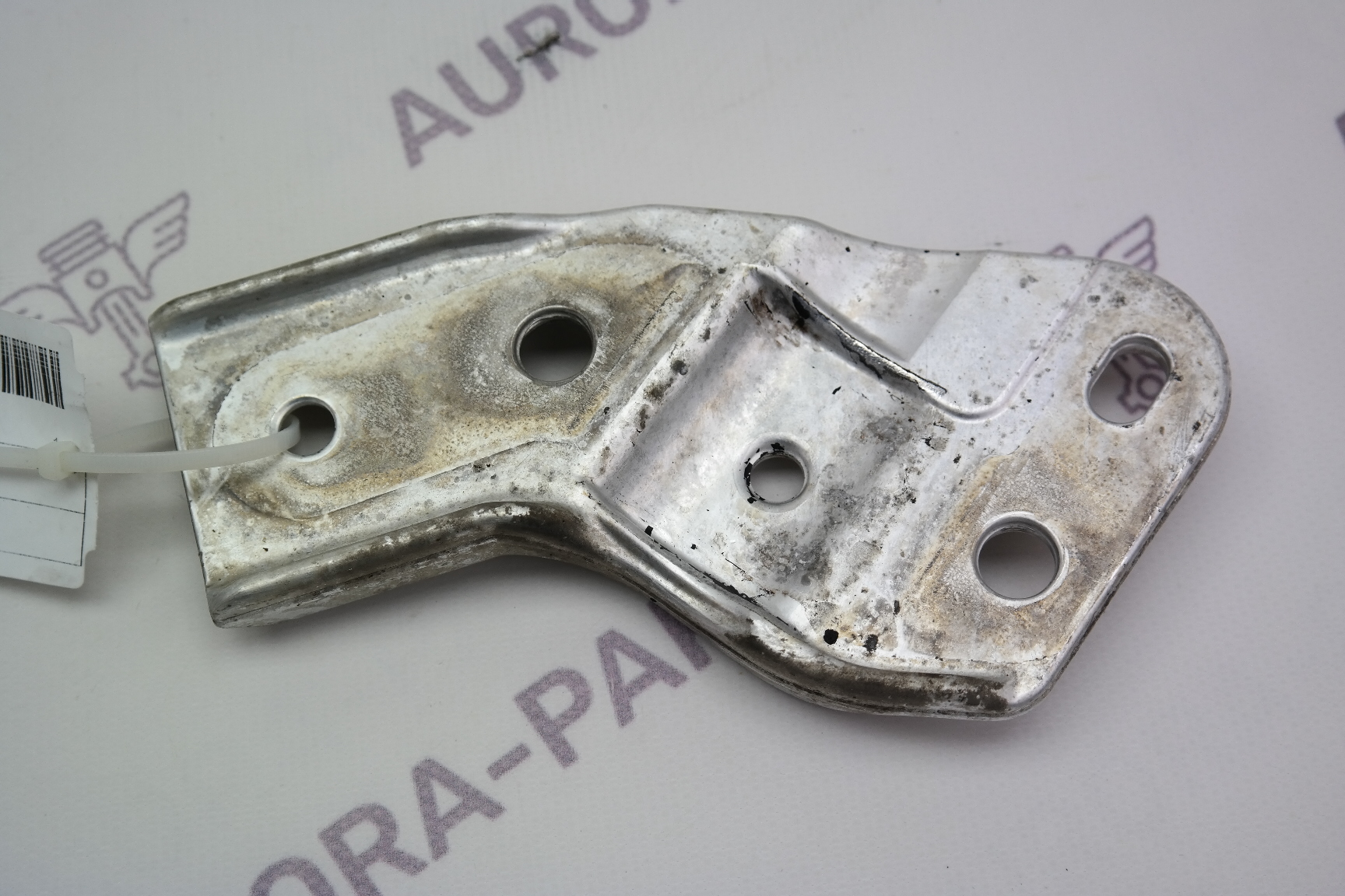 Кронштейн крепления переднего стабилизатора RH Mercedes C-Klasse