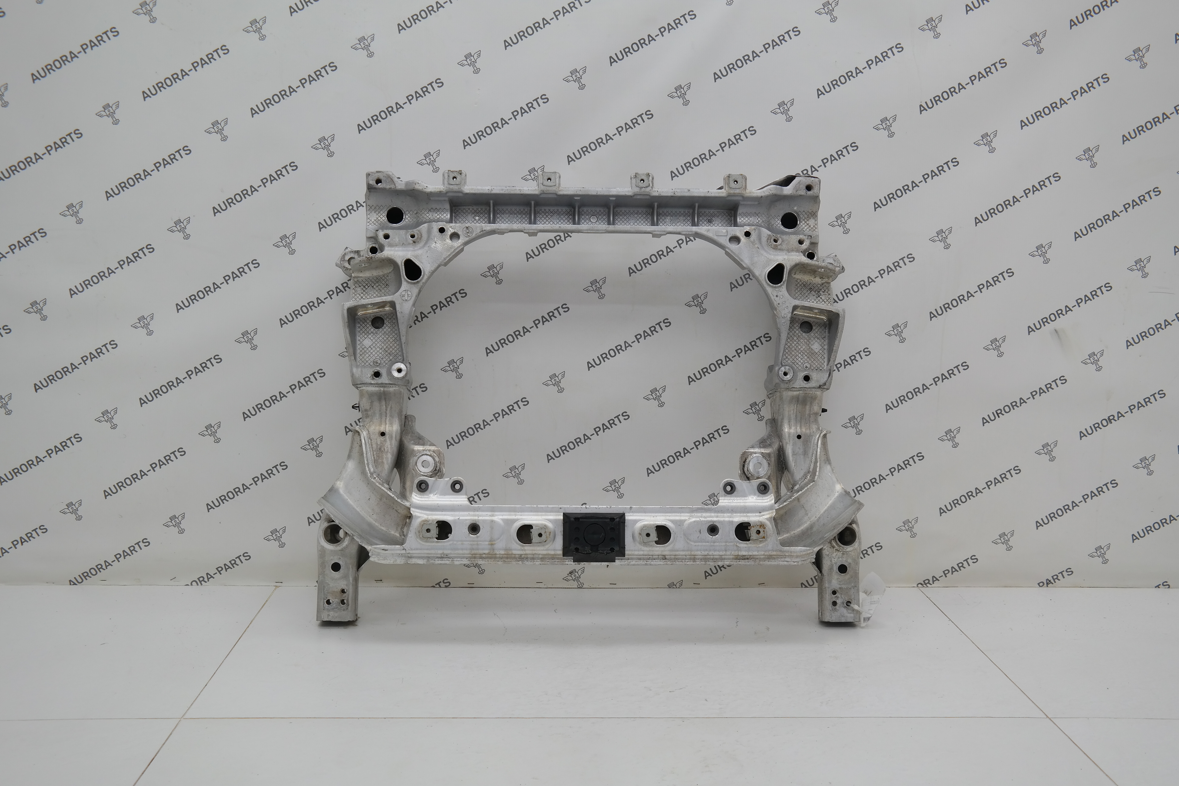 Подрамник передней подвески Mercedes GLC