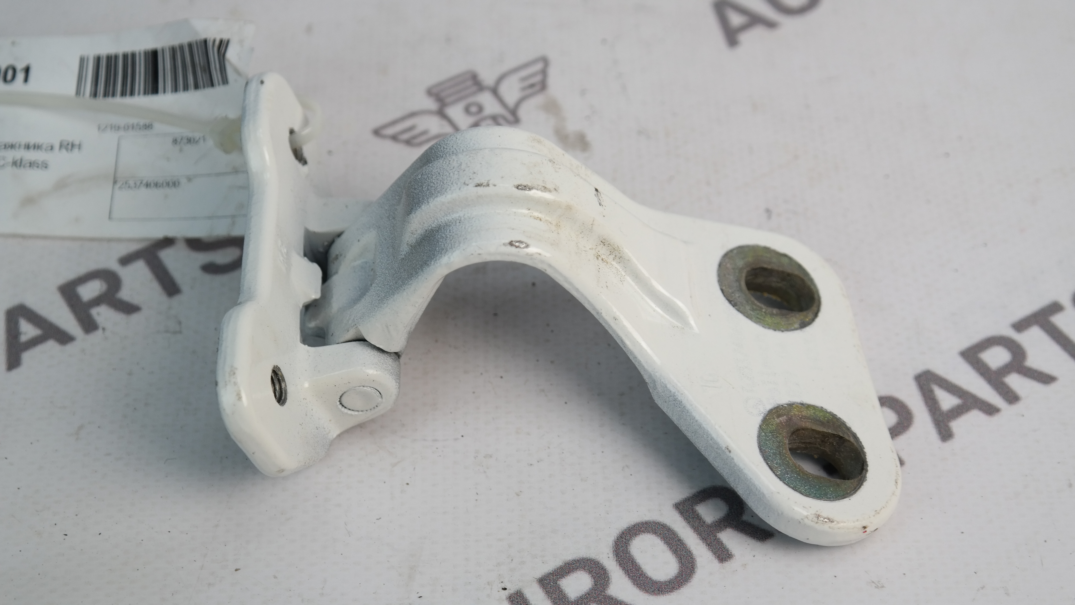 Петля крышки багажника RH COUPE Mercedes GLC