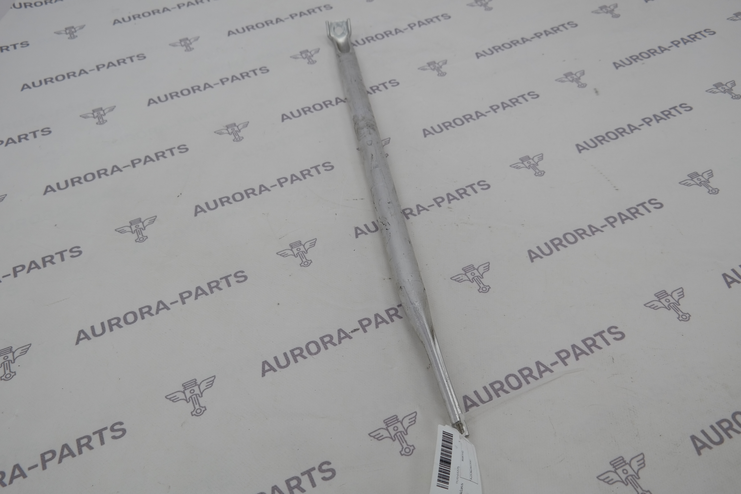 Кронштейн LH Mercedes GLC