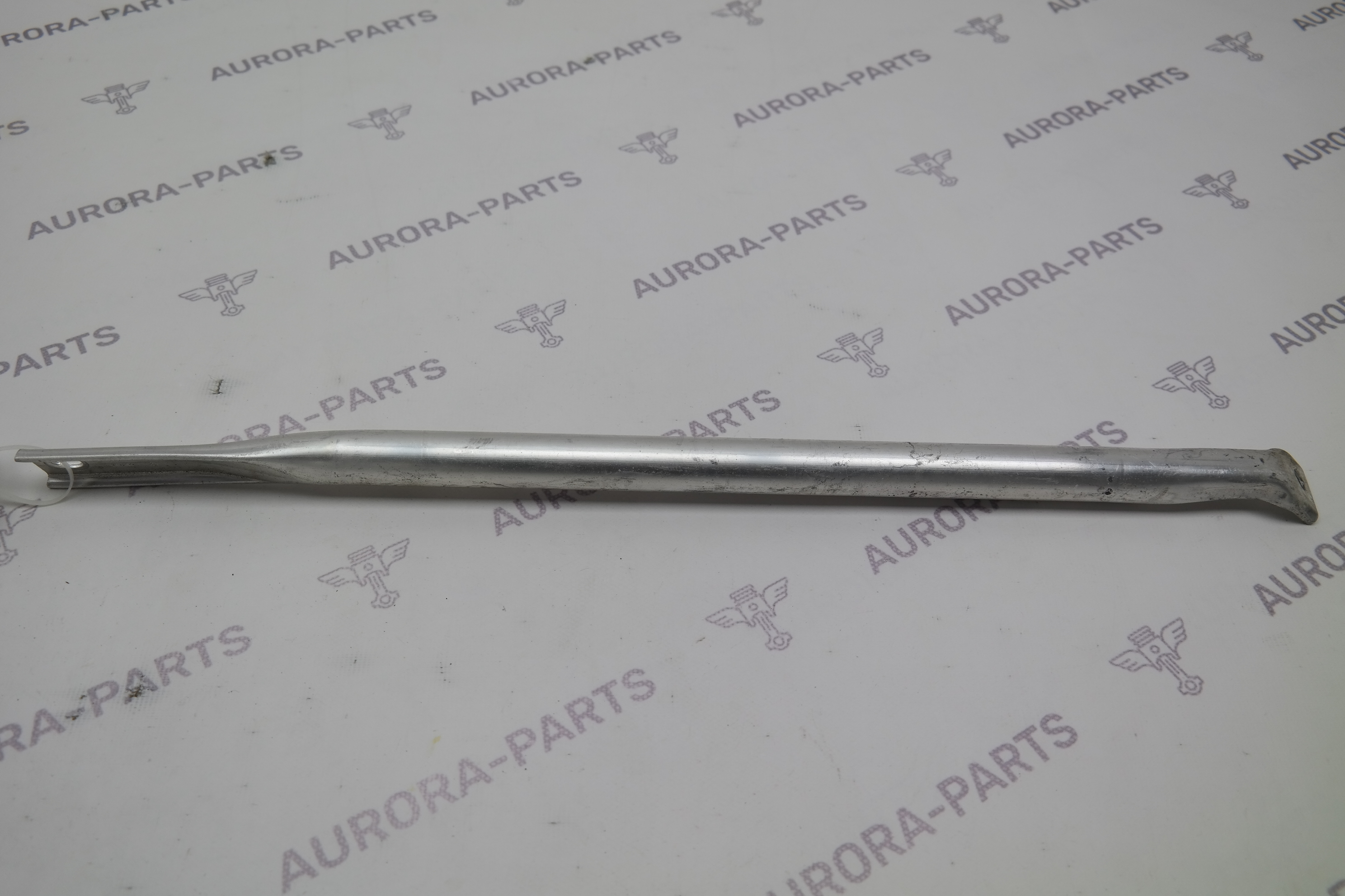 Кронштейн RH Mercedes GLC