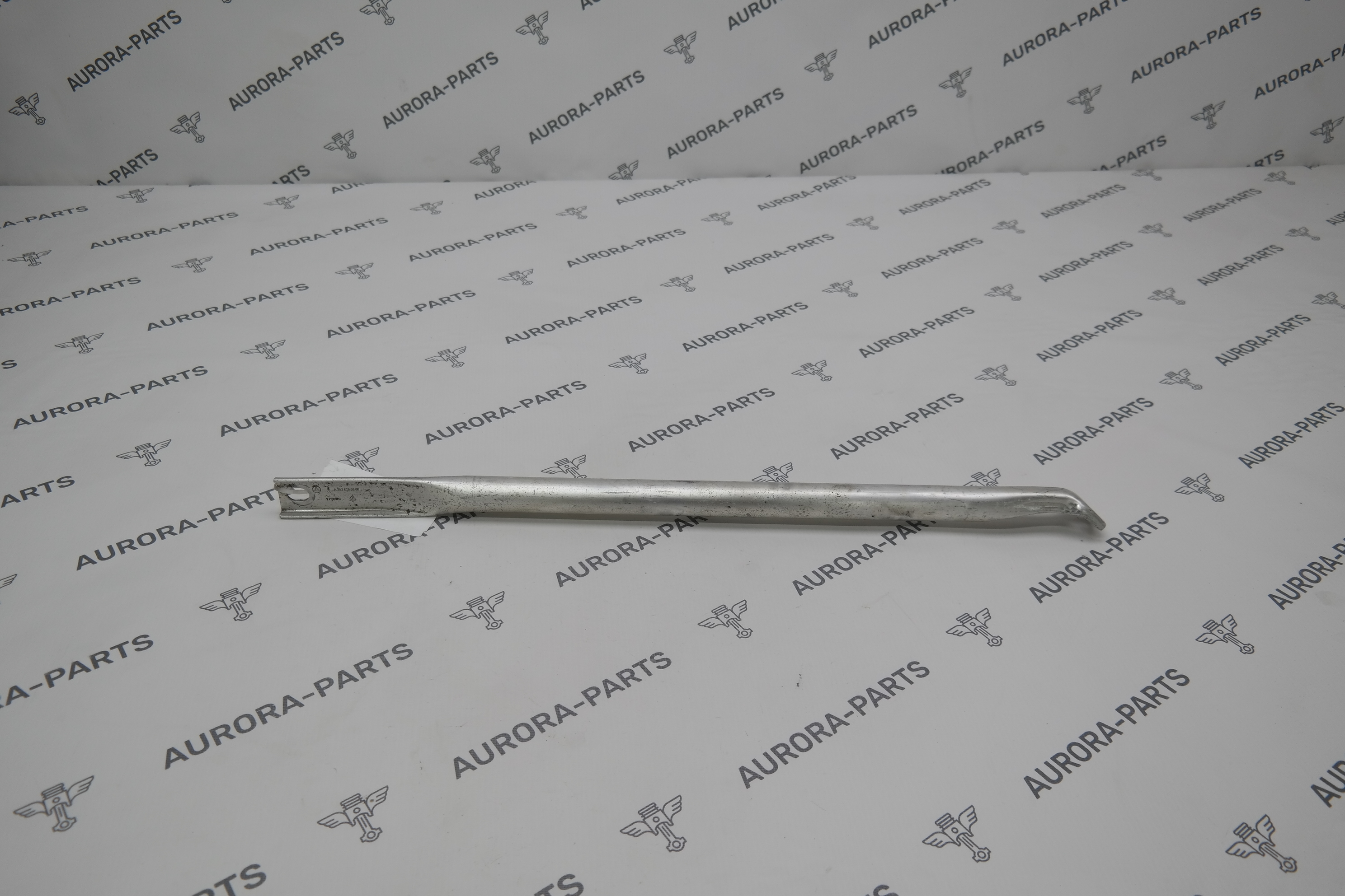 Кронштейн RH Mercedes GLC