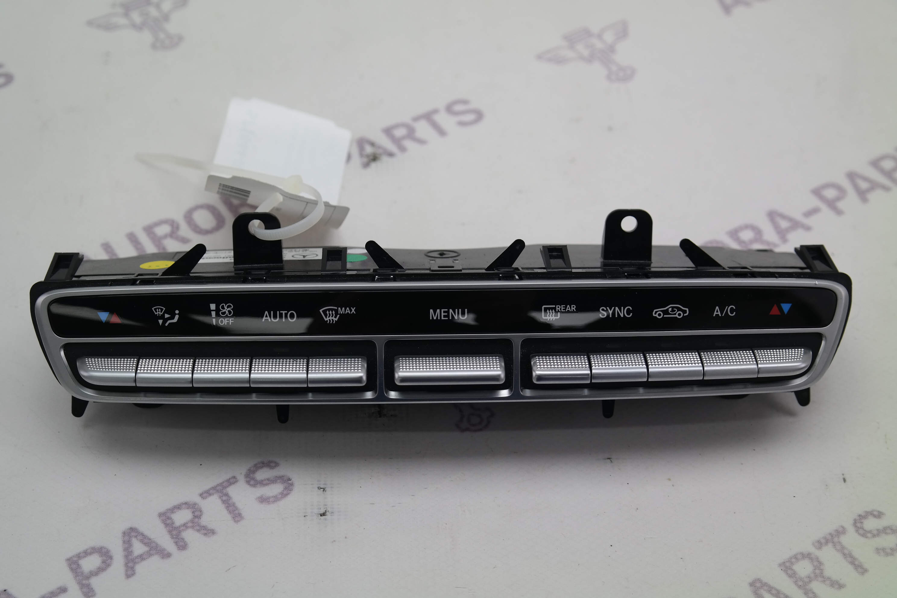 Блок управления климатической установкой Mercedes GLC