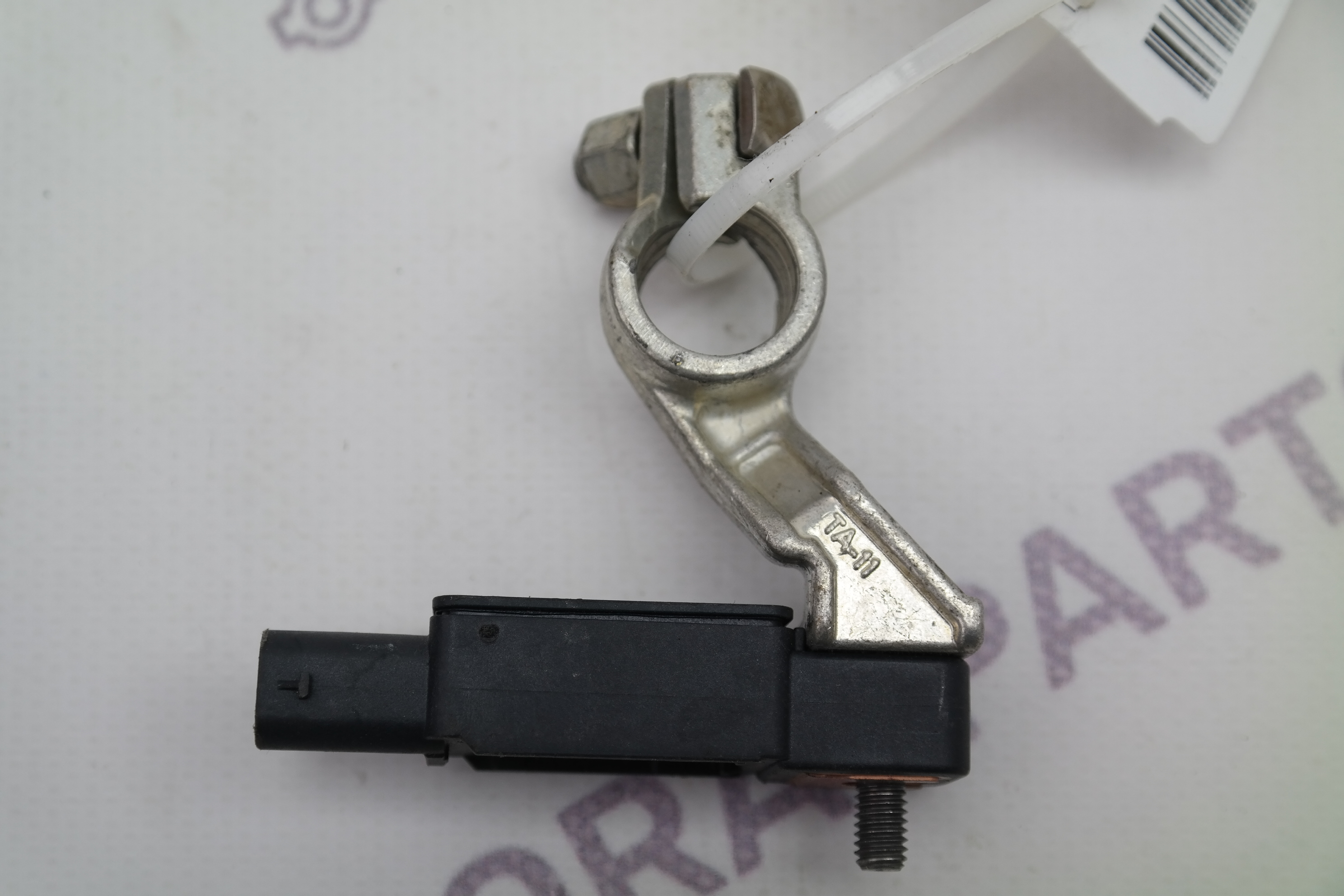 Клемма минусовая Mercedes C-Klasse