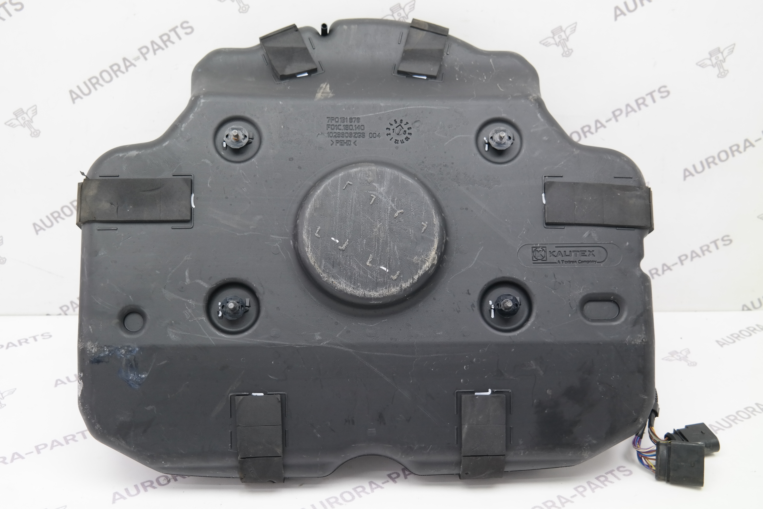 Бак для AdBlue в сборе (Бак востановителя) VW Touareg