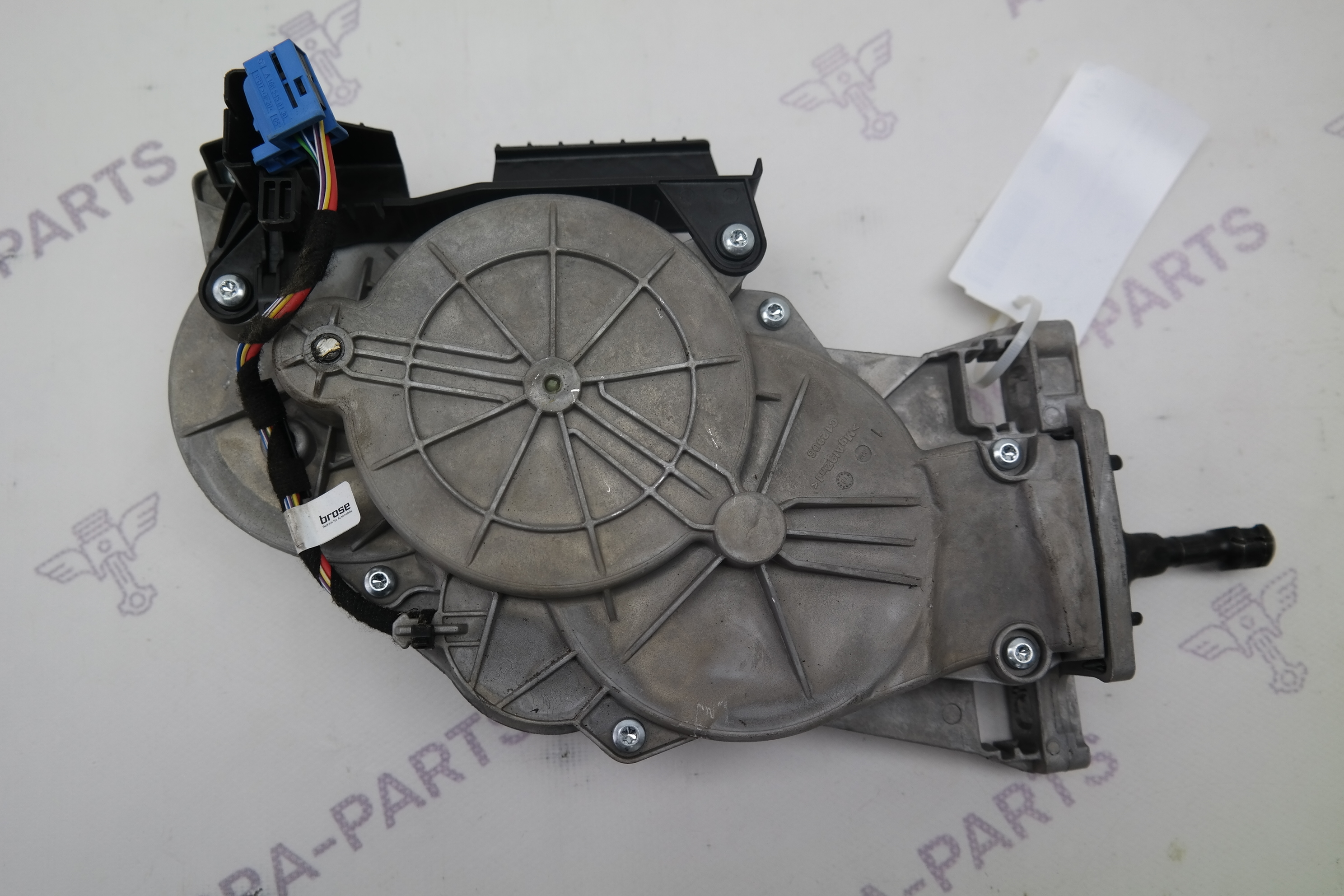 Привод крышки багажника Mercedes GLC